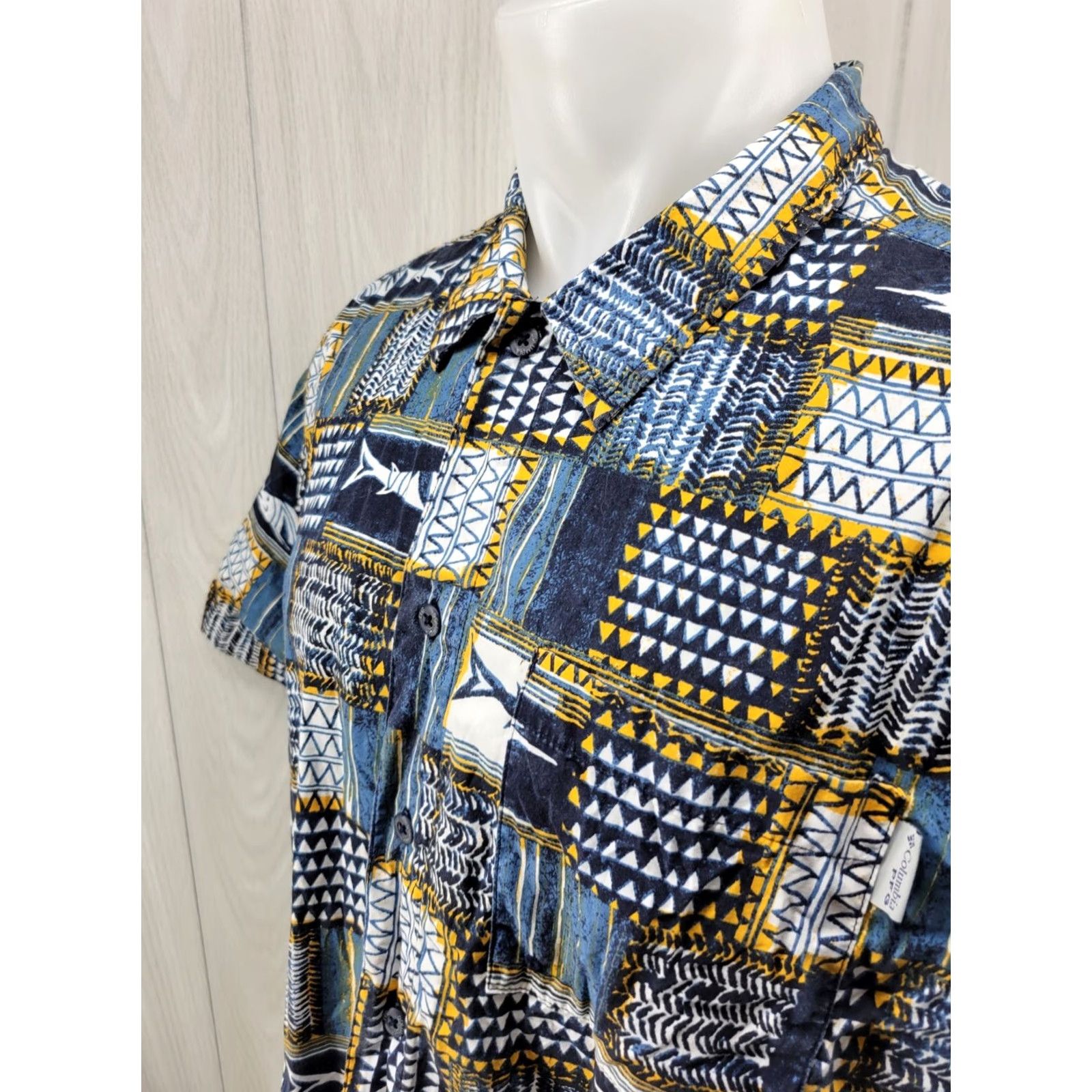 Vintage Columbia PFG Button Down Shirt Mens Large Fishing Print All Over Print Shirt Adult Regular Short Sleeve Button-Up Size US L / EU 52-54 / 3 - 2 Thumbnail