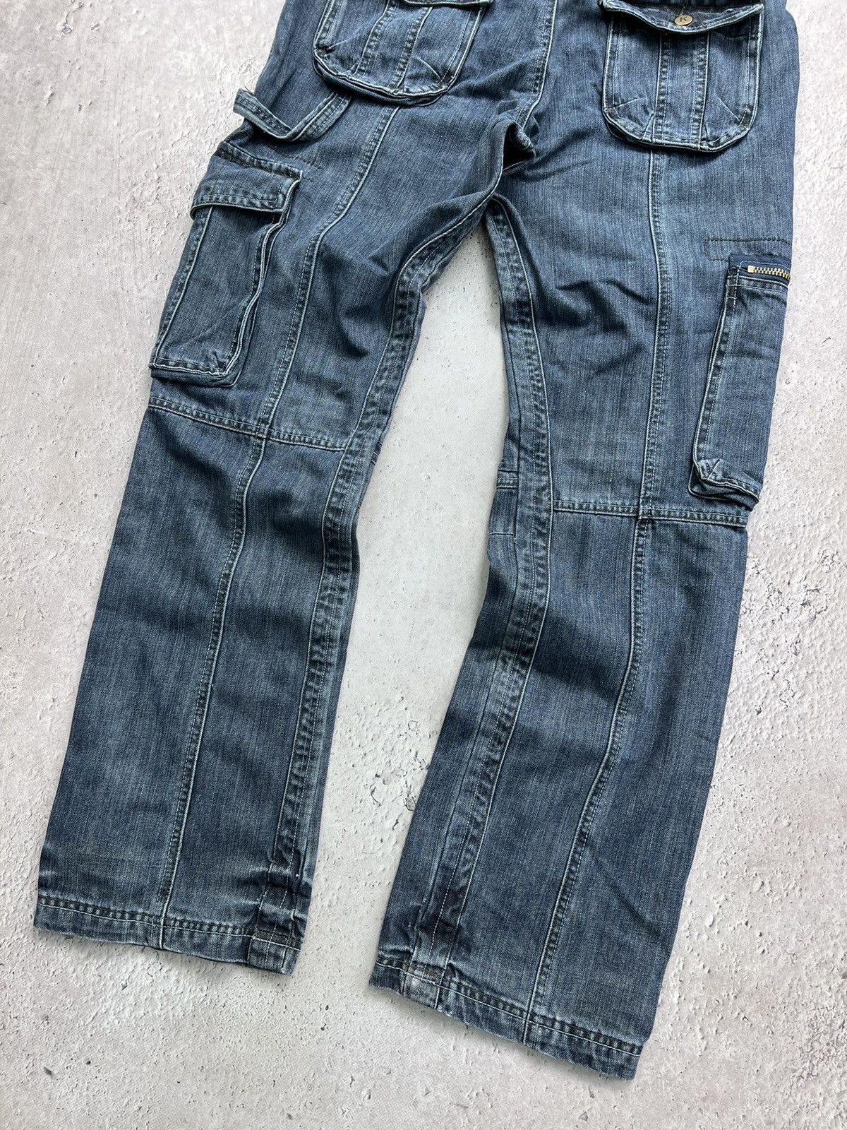 Issey Miyake × Japanese Brand × Tete Homme 2000s Tete Homme Multipocket Bondage Cargo Pants Size US 34 / EU 50 - 9 Thumbnail