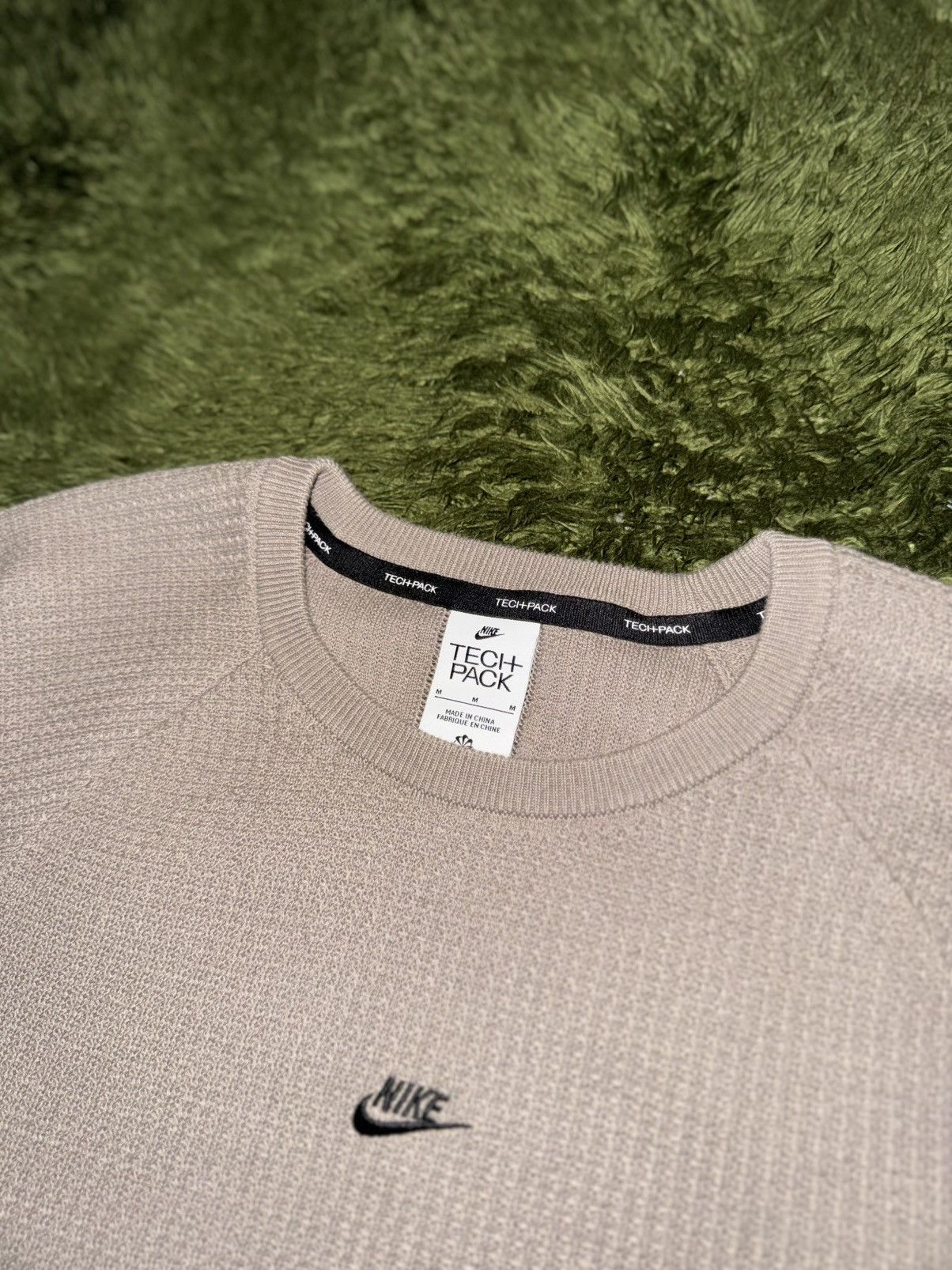 Nike [M] Nike Tech Pack Club Logo Waffle Knit Beige Size US M / EU 48-50 / 2 - 3 Thumbnail