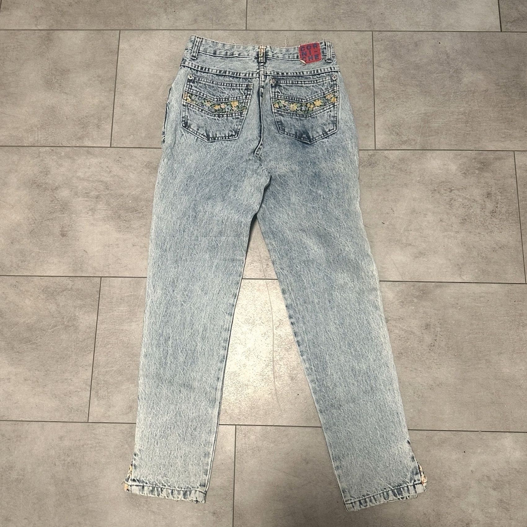 Vintage VINTAGE Corniche Jeans 80s Floral Embroidered Women’s 11/12 Made In Hong Kong Blue Denim Size 34" / US 12 / IT 48 - 2 Thumbnail