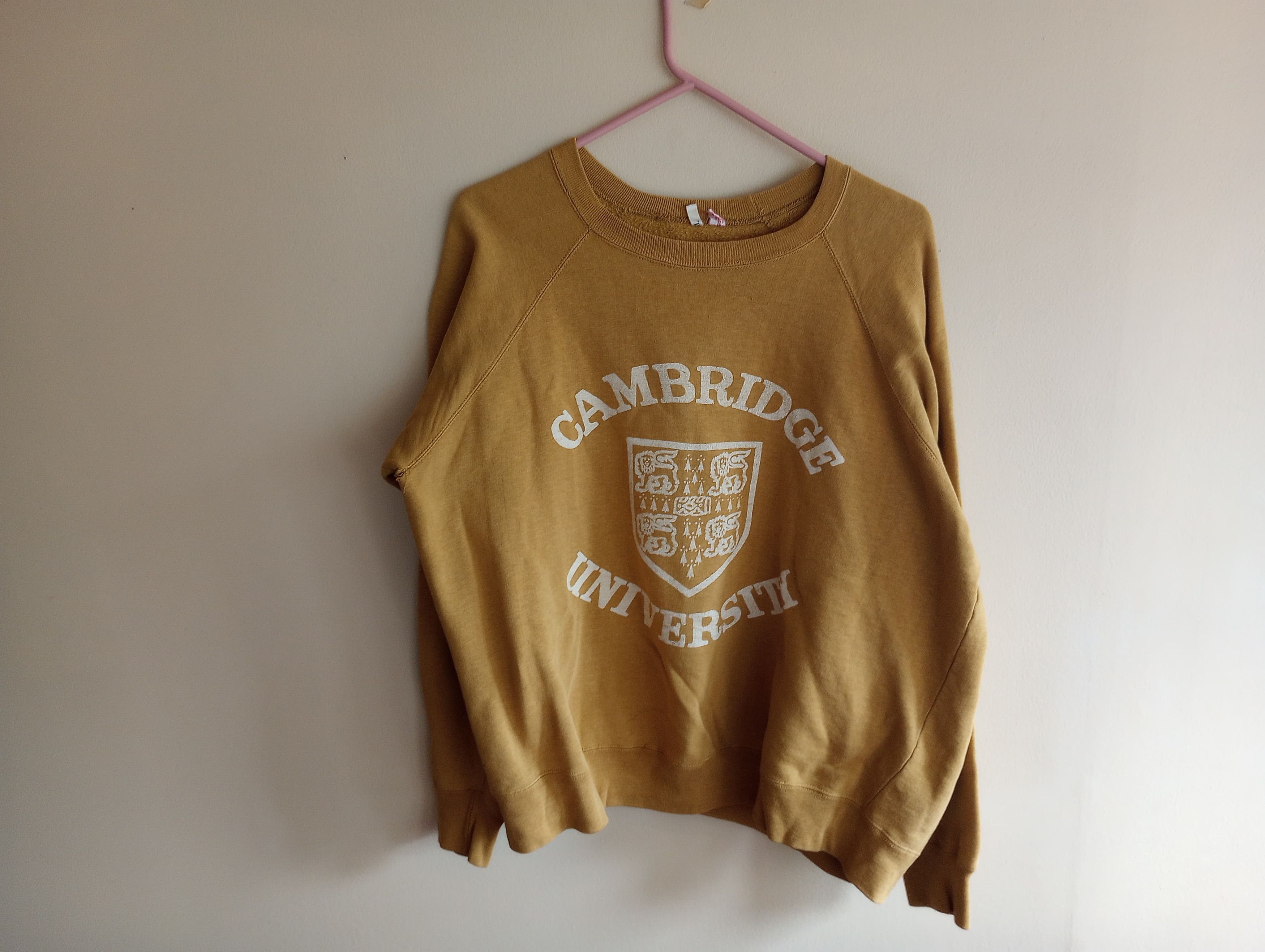 Other Vintage Cambridge Sweatshirt Size US L / EU 52-54 / 3 - 1 Thumbnail