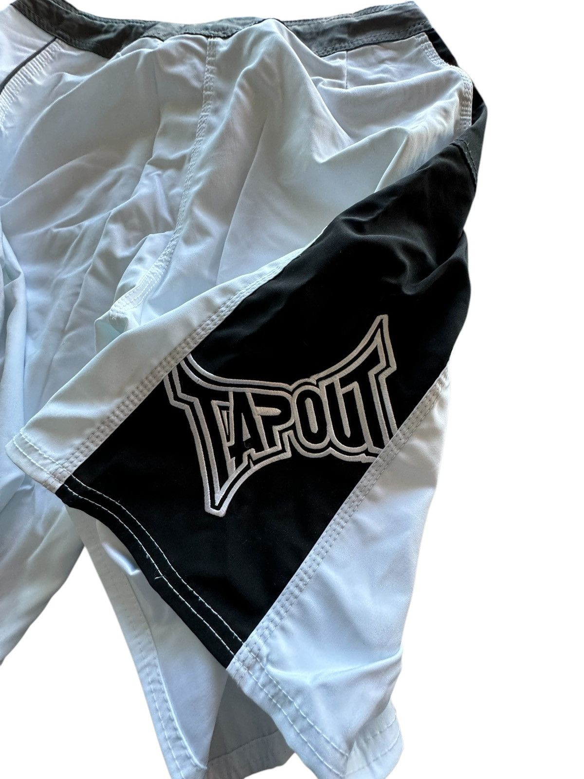 Tapout × Vintage Vintage Tapout Embroidered Swim Shorts Size US 36 / EU 52 - 2 Thumbnail