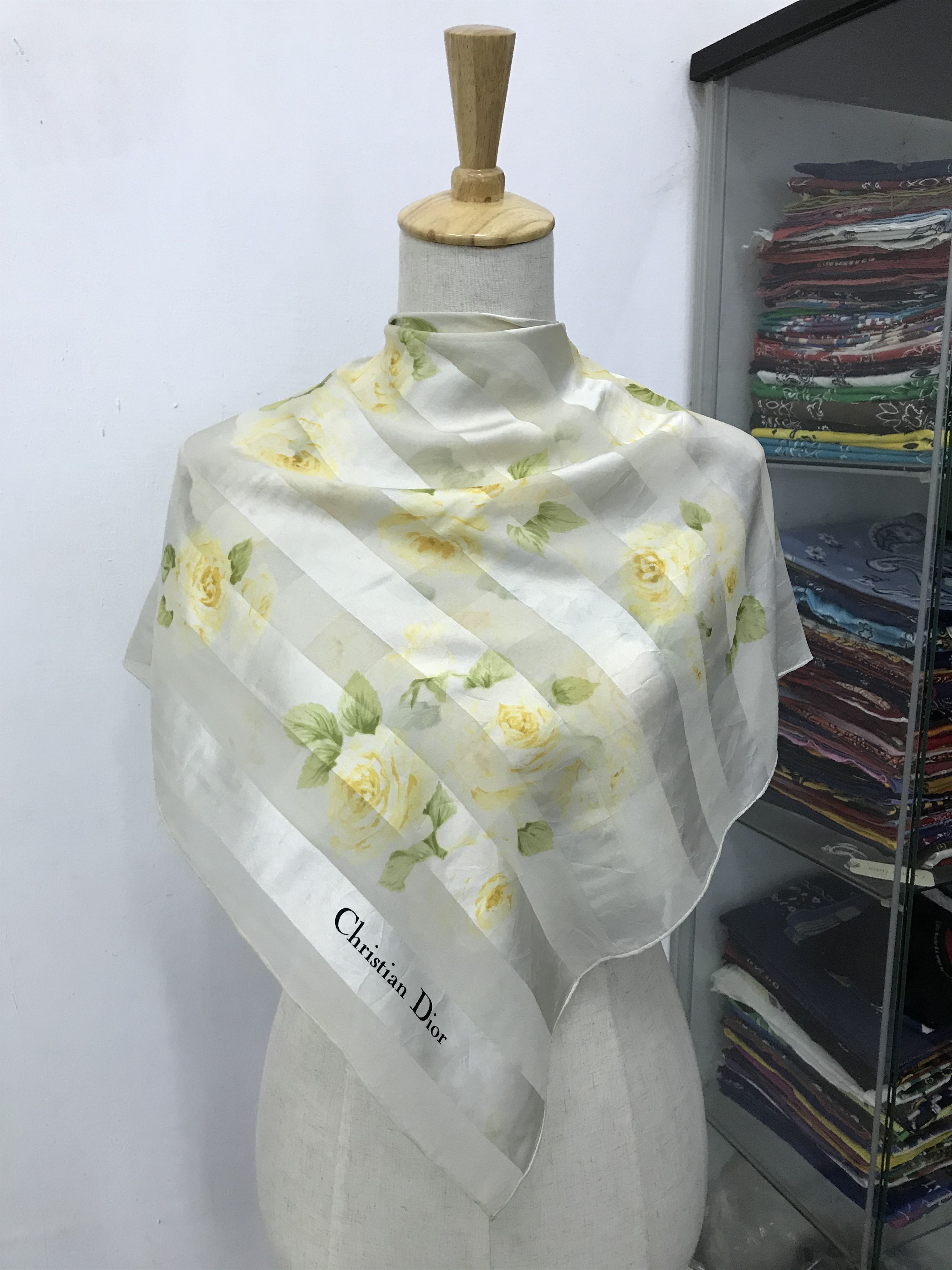 Vintage Vintage Christian Dior Silk Scarf Size ONE SIZE - 1 Thumbnail