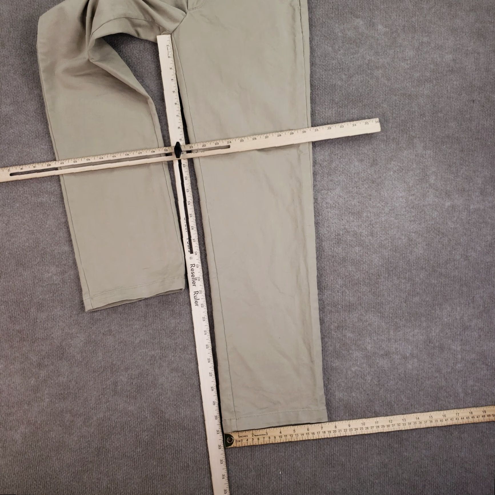 Izod IZOD Chino Pants Men 32x32 Beige Straight Leg Stretch Size US 32 / EU 48 - 2 Thumbnail