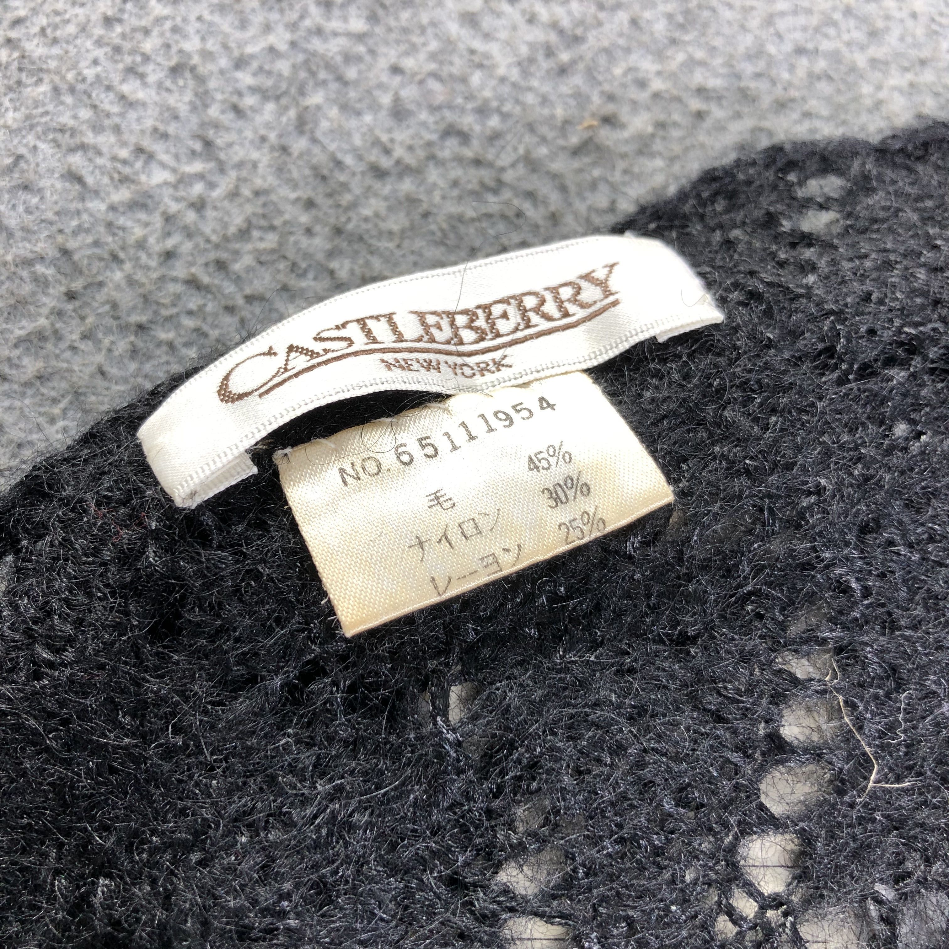 Castleberry Wool Scarf Muffler V1071