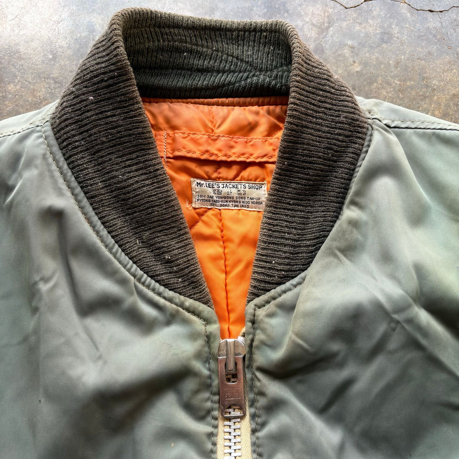 Vintage Vintage Mr. Lee's Jacket Shop Military Flight Jacket Size US L / EU 52-54 / 3 - 4 Thumbnail