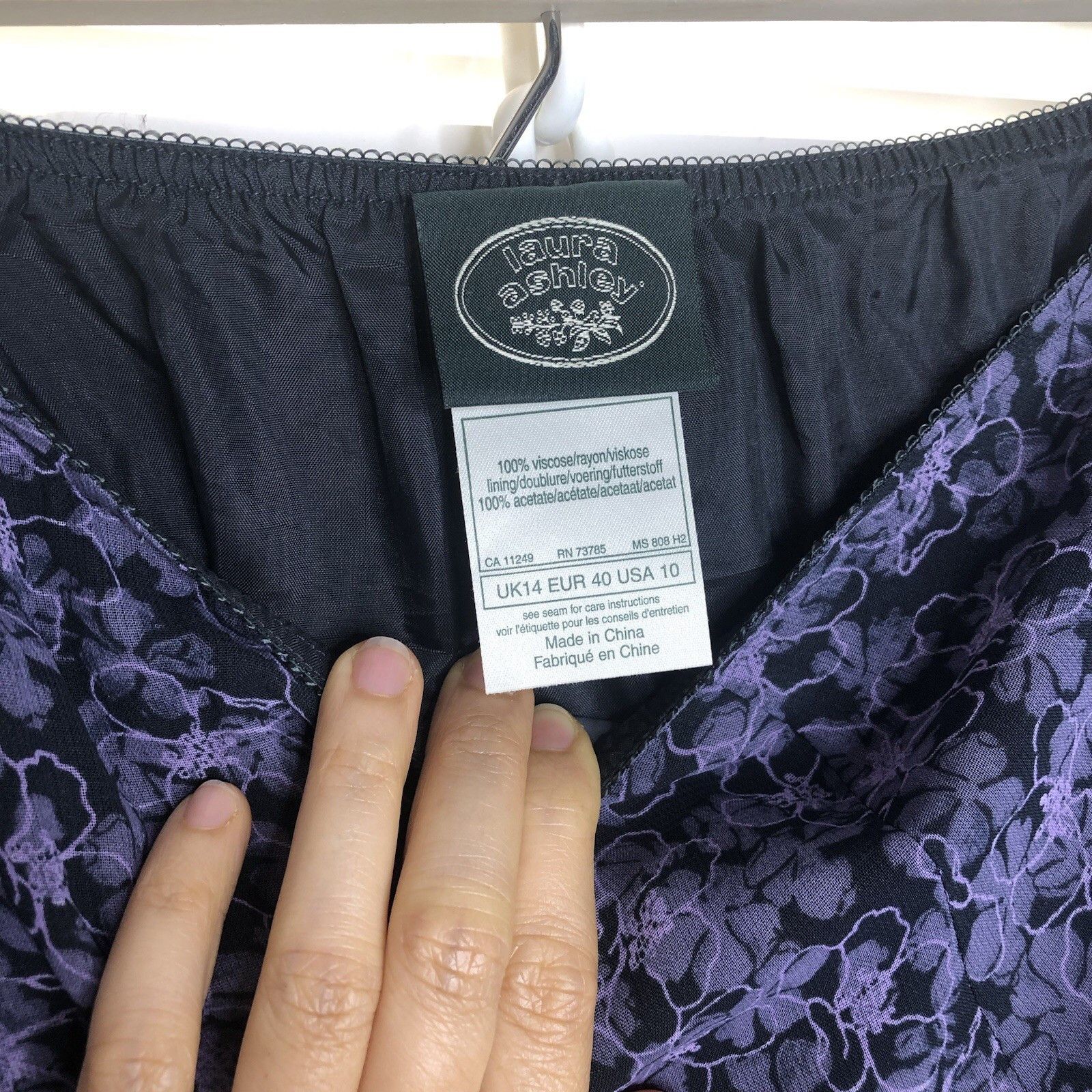 Laura Ashley Vtg Women Laura Ashley Floral Lavender Black Midi Sz 10 US Size L / US 10 / IT 46 - 5 Thumbnail