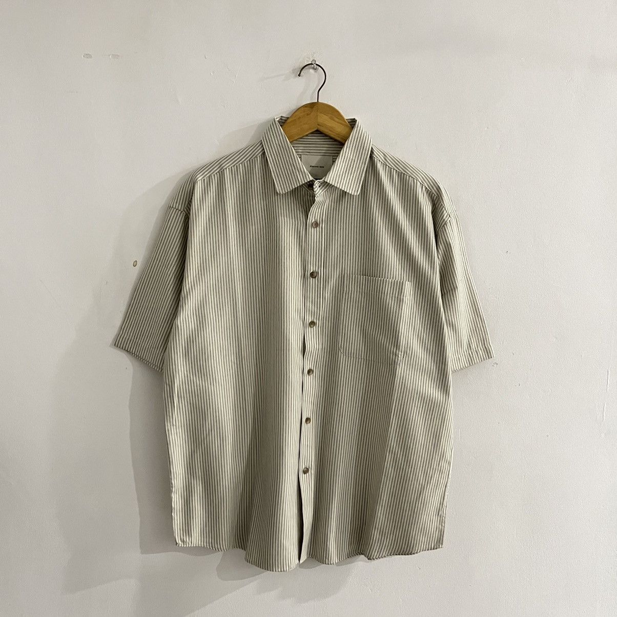 Issey Miyake Diamond Layla - Stried SS button Up Size US L / EU 52-54 / 3 - 1 Thumbnail