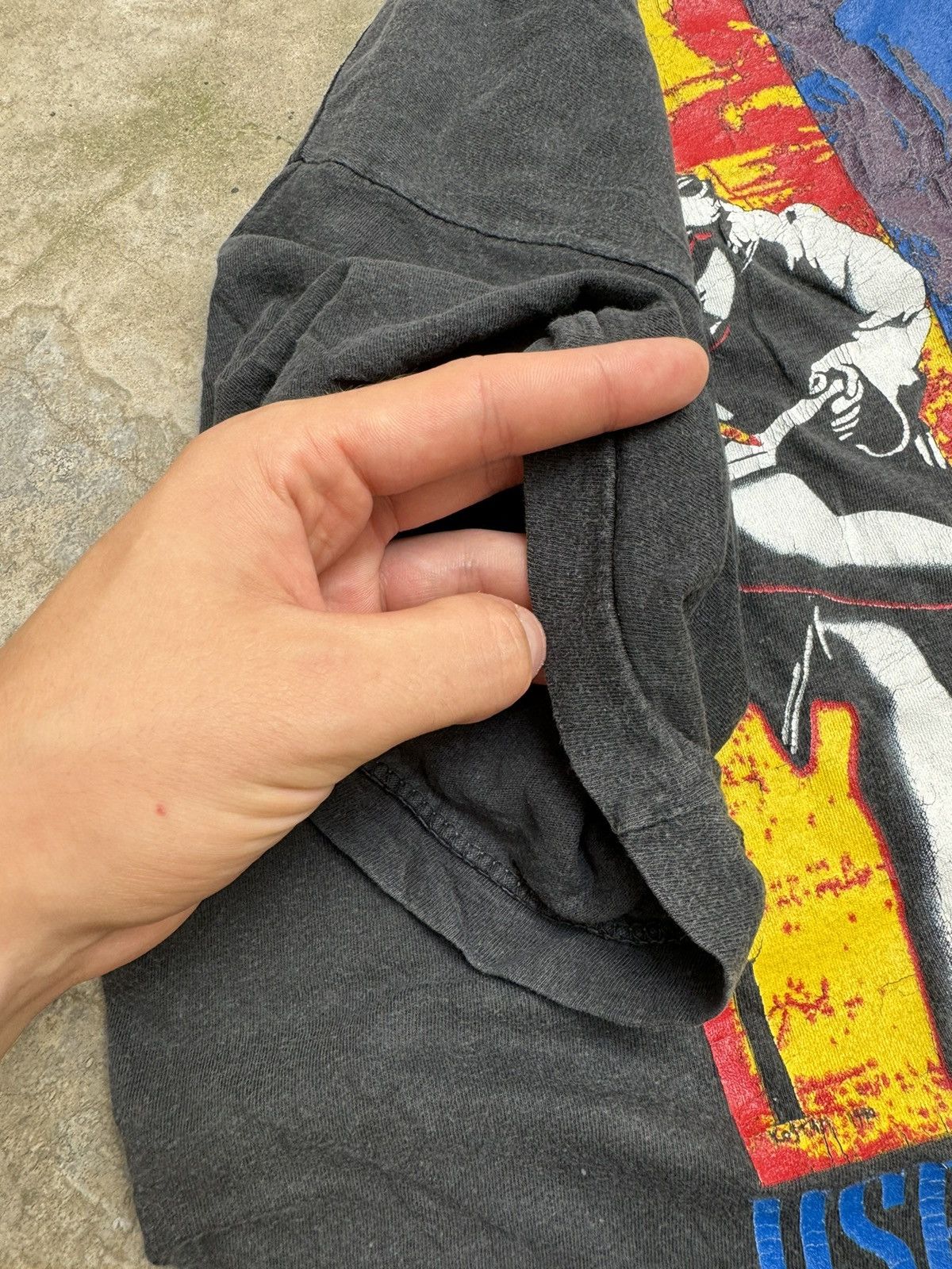 Band Tees × Vintage VINTAGE 90s GUNS N ROSES USE YOUR ILLUSION TOUR BAND TSHIRT Size US L / EU 52-54 / 3 - 7 Thumbnail