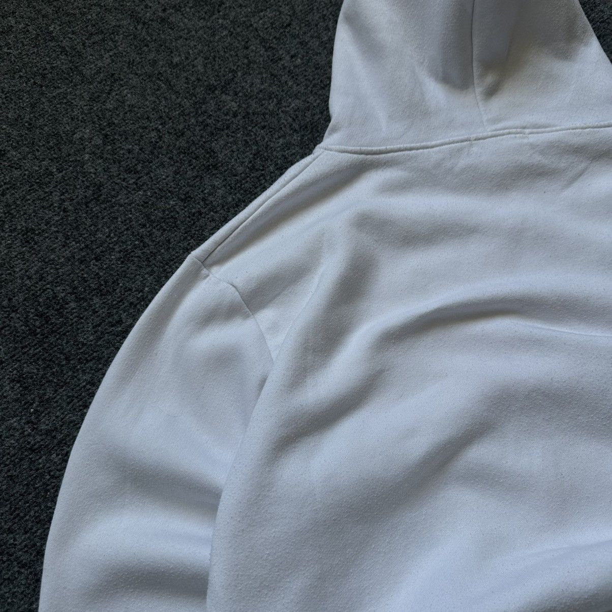 Adidas VTG Adidas Hoodie Big Logo Size L Used Grunge Avant-garde Size US L / EU 52-54 / 3 - 15 Thumbnail