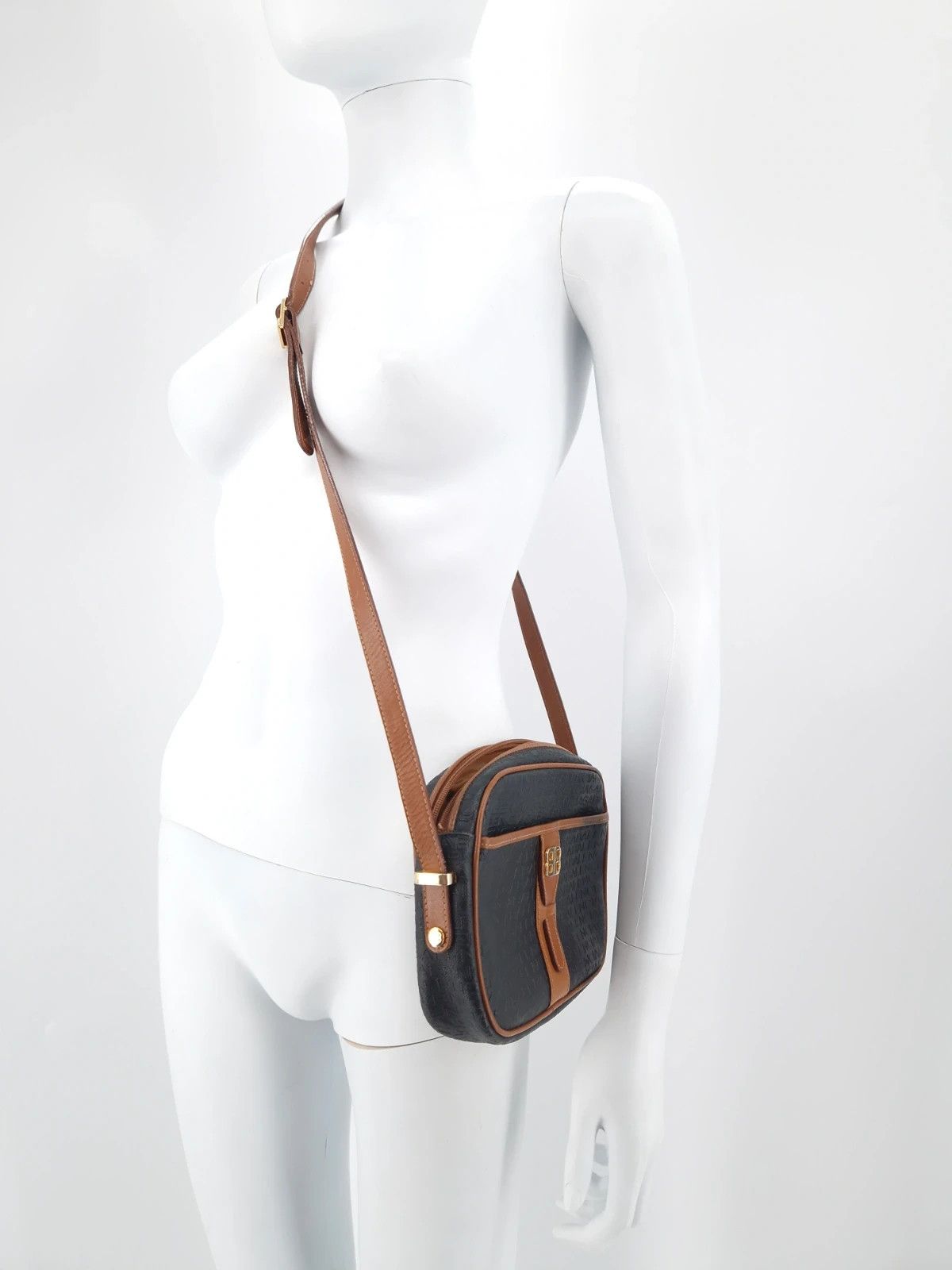 Balenciaga Balenciaga Vintage BB Monogram Reporter Crossbody Bag Size ONE SIZE - 3 Thumbnail