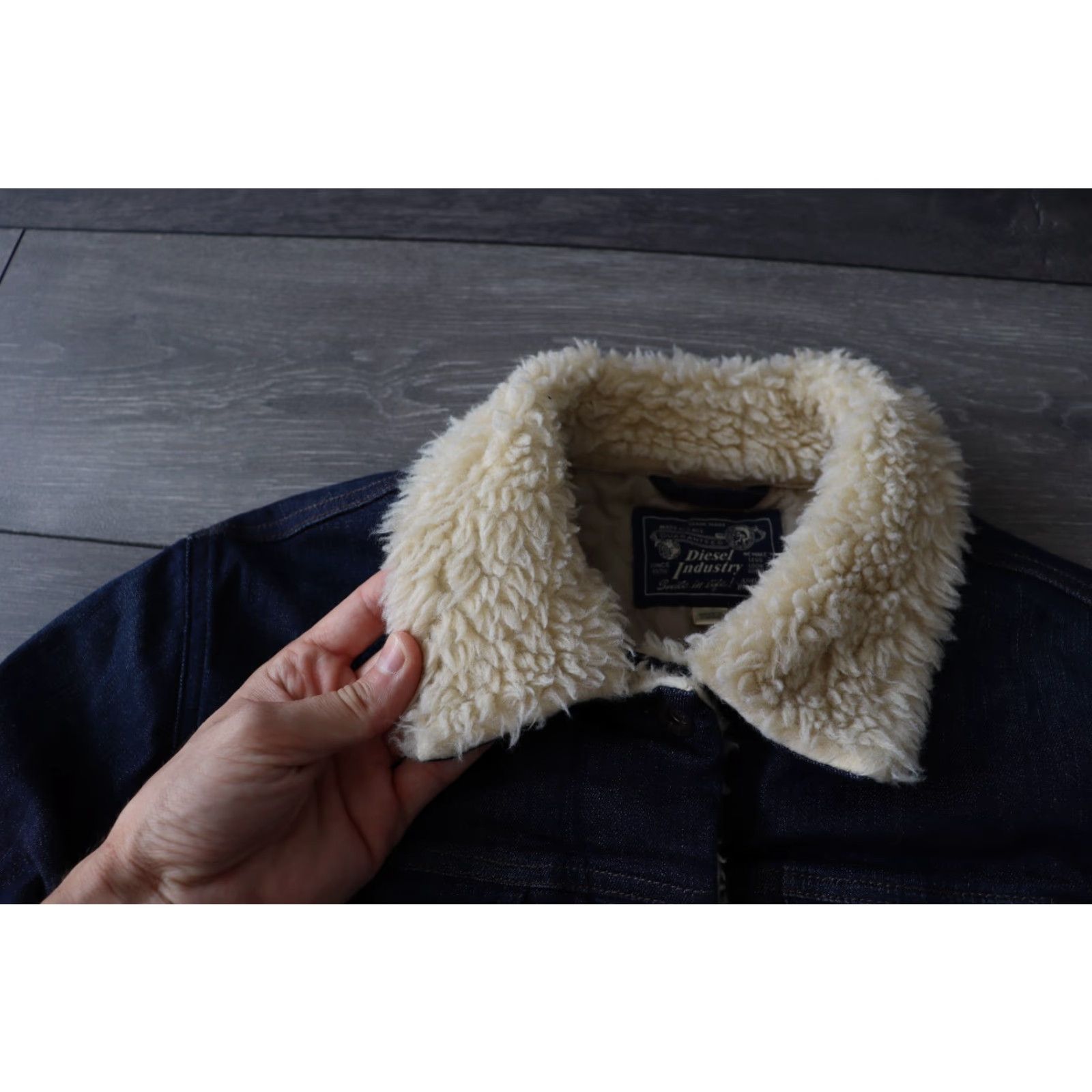 Diesel DIESEL Denim Jacket Womens Large Blue Teddy Sherpa Inside Winter Ladies Button Up Denim jacket Womens Large Blue Size L / US 10 / IT 46 - 3 Thumbnail