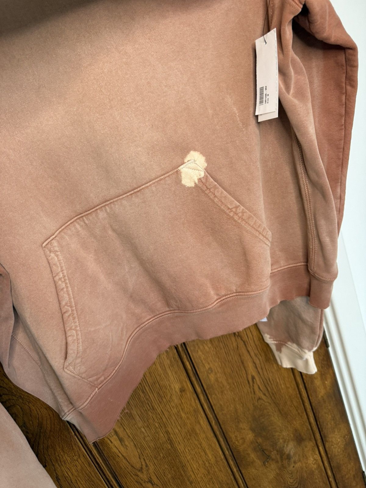 Gallery Dept. Gallery Dept hoodie bleached distressed logo M ventura logo Size US M / EU 48-50 / 2 - 12 Thumbnail