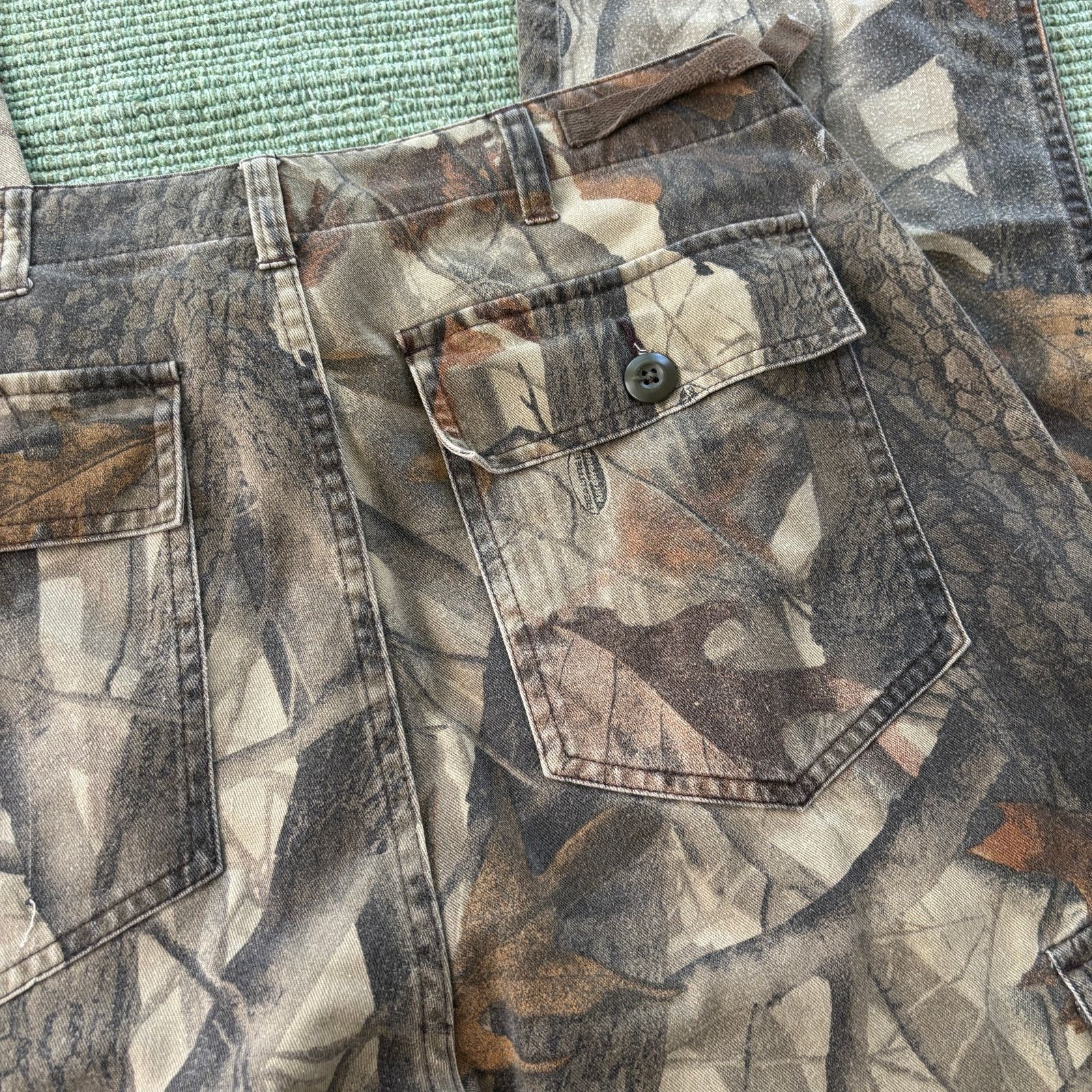 Cabelas × Vintage Vintage Cabela's x Realtree Camo Cargo Pants 32x34 Size 32" / US 10 / IT 46 - 6 Thumbnail