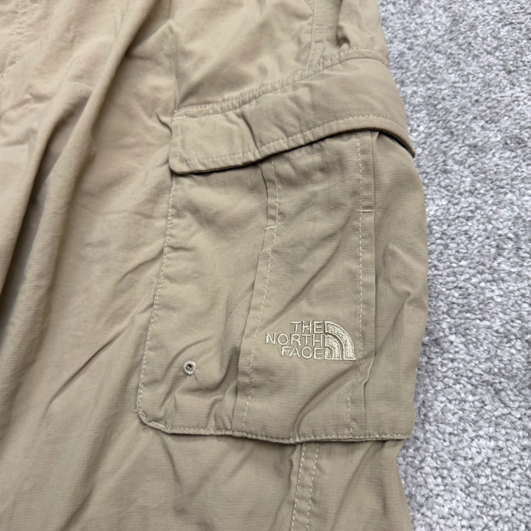 The North Face The North Face Pants Mens 36 Cargo Regular Straight Leg Brown Nylon Outdoor Hiking Vintage No Size US 36 / EU 52 - 6 Thumbnail