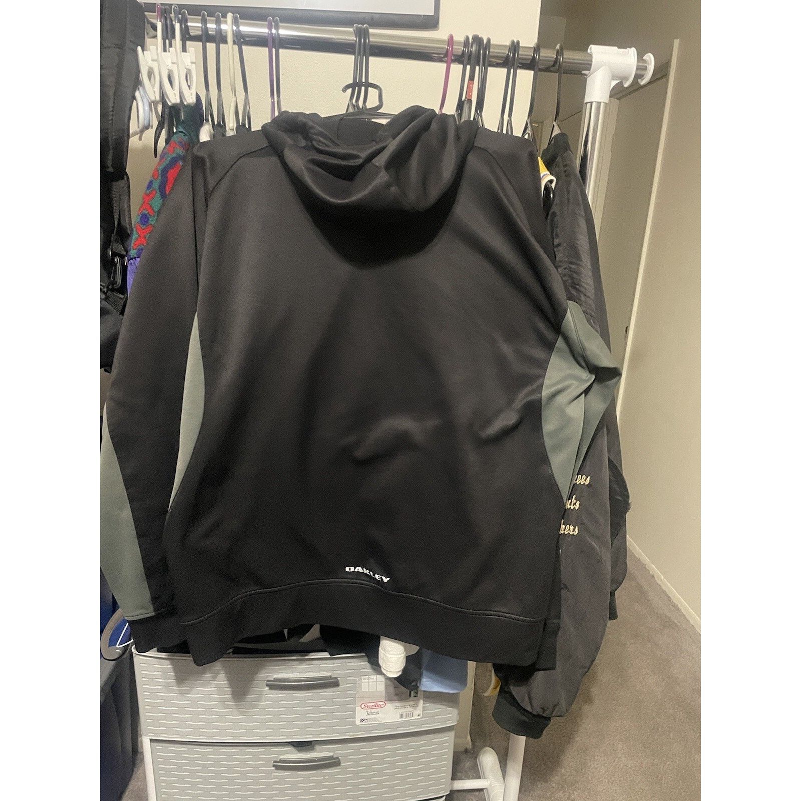 Oakley Size XL- Oakley Pullover Hoodie Black Limited Reflective Size US XL / EU 56 / 4 - 2 Thumbnail
