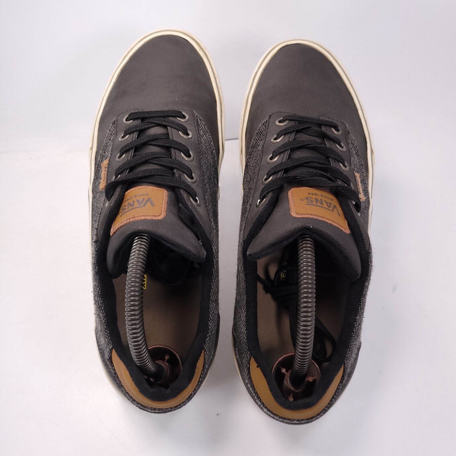 Vans Vans Off The Wall Lace Up Athletic Sneaker Shoe Men Size 8.5 Size US 8.5 / EU 41-42 - 4 Thumbnail