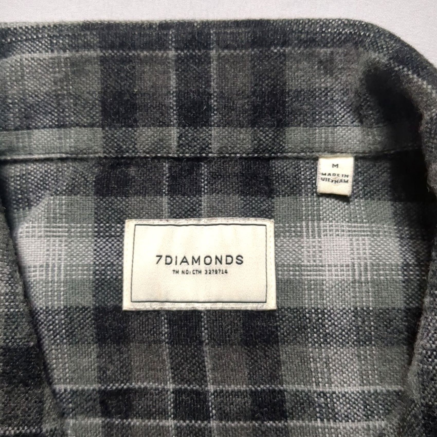 Vintage 7Diamonds Flannel Shirt Men M Grey Black Plaid Wool Blend EUC Button-Up Pocket Chest 7Diamonds Logo Size US M / EU 48-50 / 2 - 3 Thumbnail