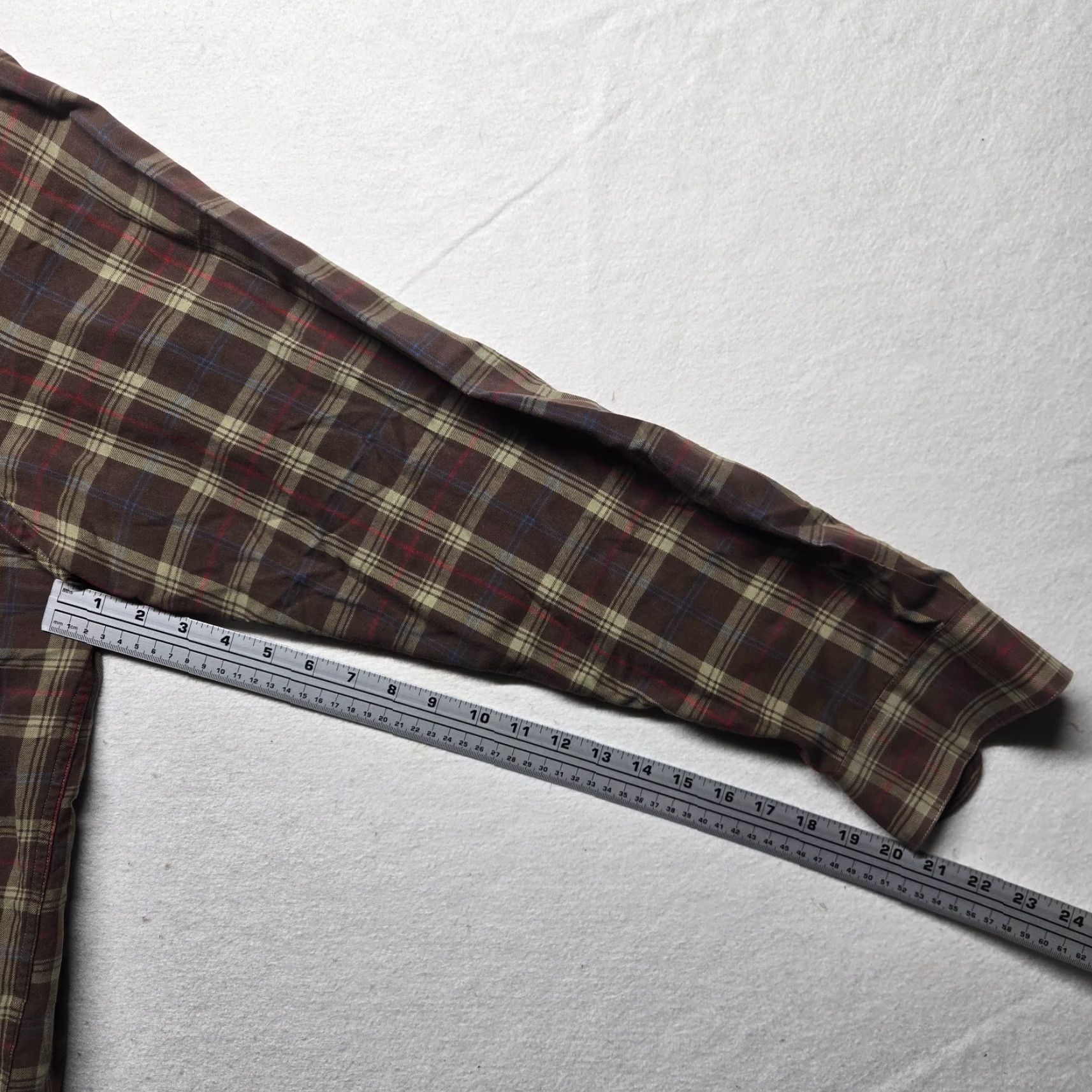 Old Navy VINTAGE Old Navy Shirt (Button-Up) Plaid Brown 2XL Adult Men Regular Size 2XL Brown Plaid Casual Classic Dad 90s? Size US XXL / EU 58 / 5 - 4 Thumbnail