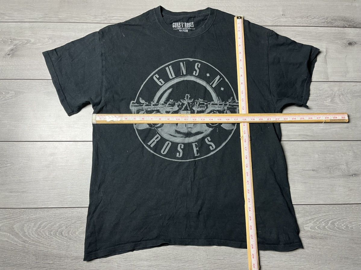 Guns N' Roses Guns n Roses tshirt rock band size S/M Size US M / EU 48-50 / 2 - 5 Thumbnail