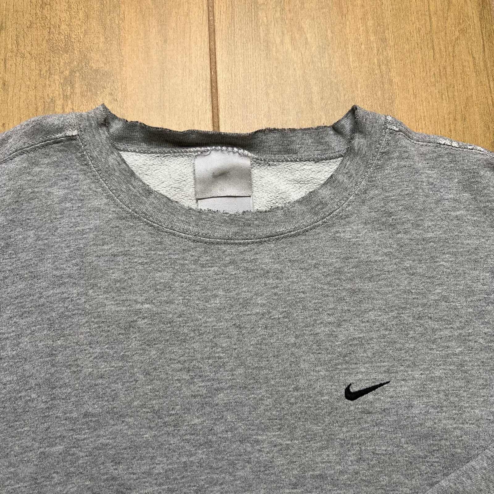 Nike Vintage Nike Crewneck Sweatshirt Swoosh Men Sz XL Distress Size US XL / EU 56 / 4 - 2 Thumbnail