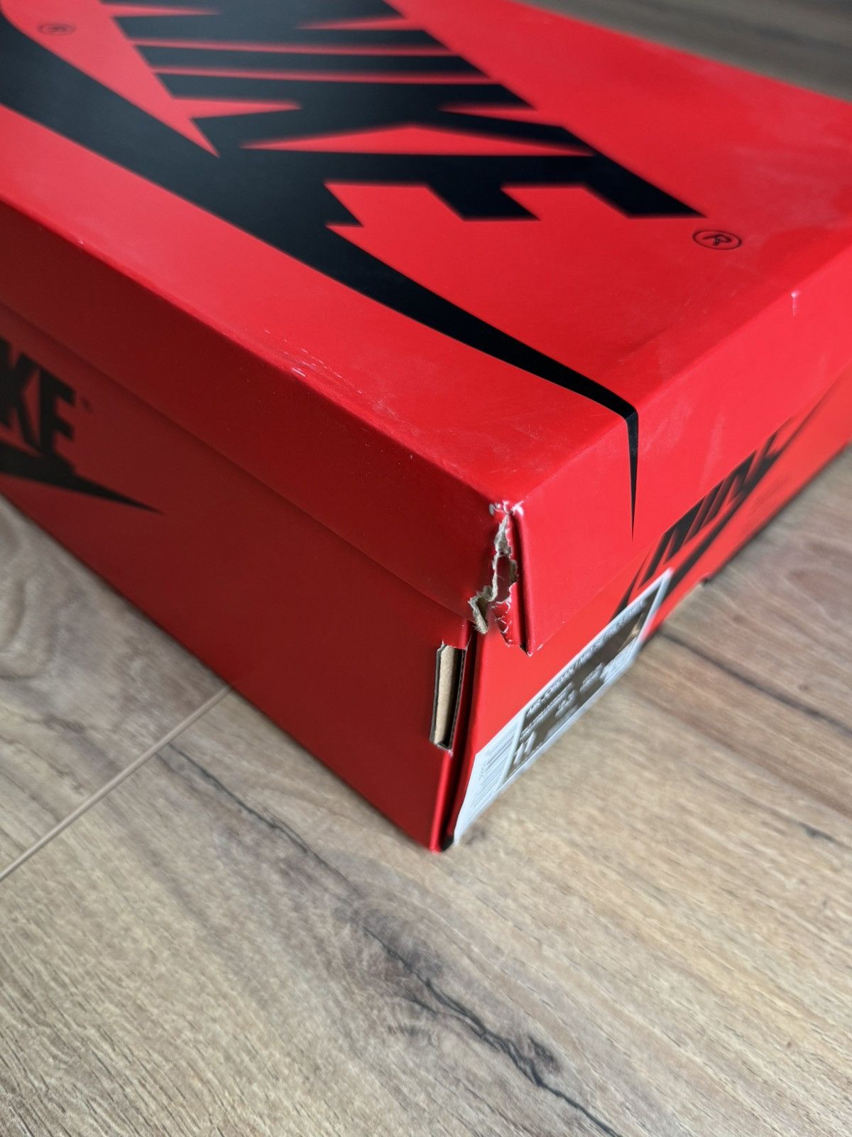 Jordan Brand Jordan 1 Mid SE Fearless Maison Chateau Rouge Size US 11 / EU 44 - 14 Thumbnail