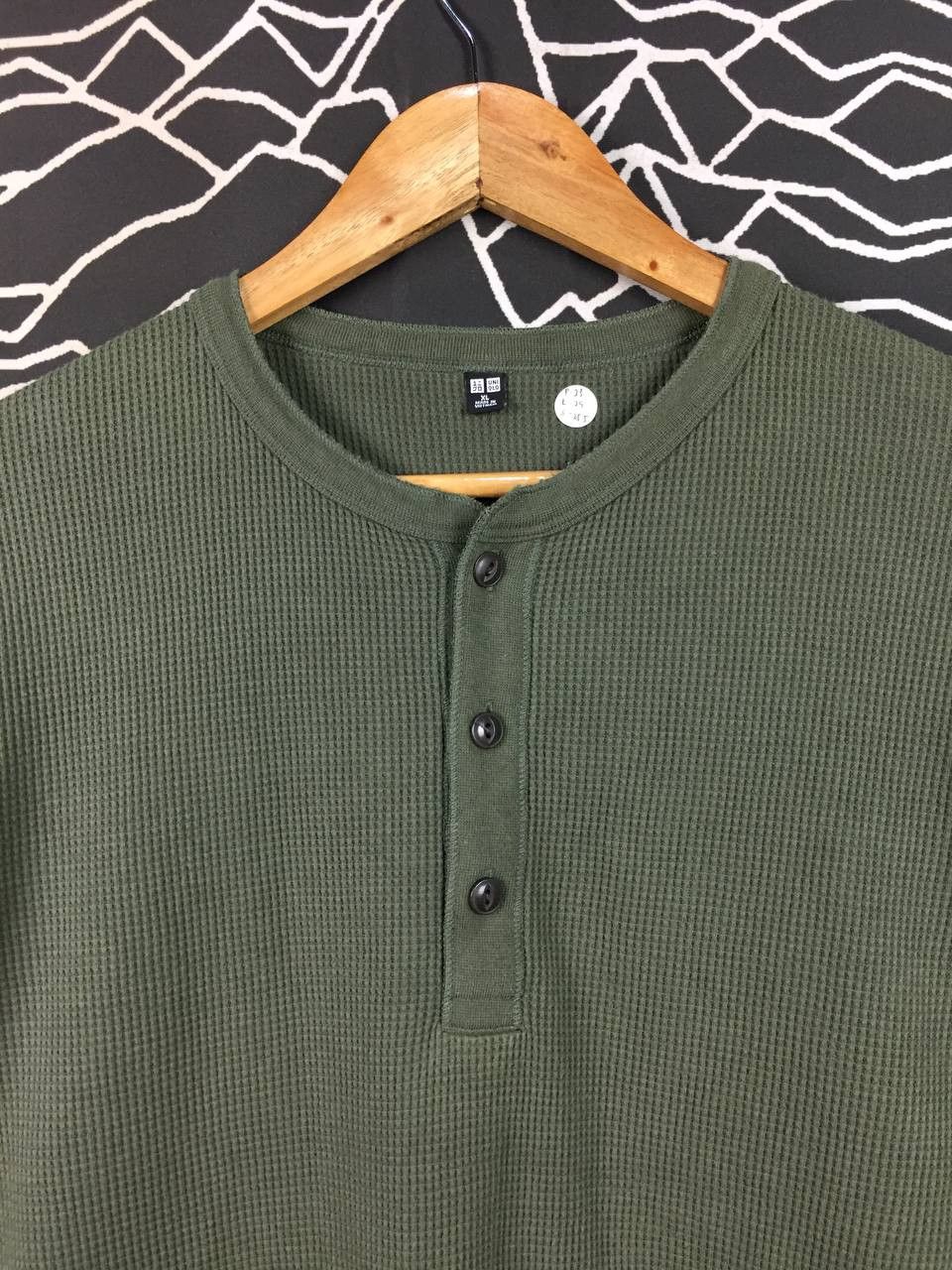 Uniqlo Uniqlo Thermal Waffle Knit Long Sleeve Henley Tee Size XL Size US XL / EU 56 / 4 - 3 Thumbnail