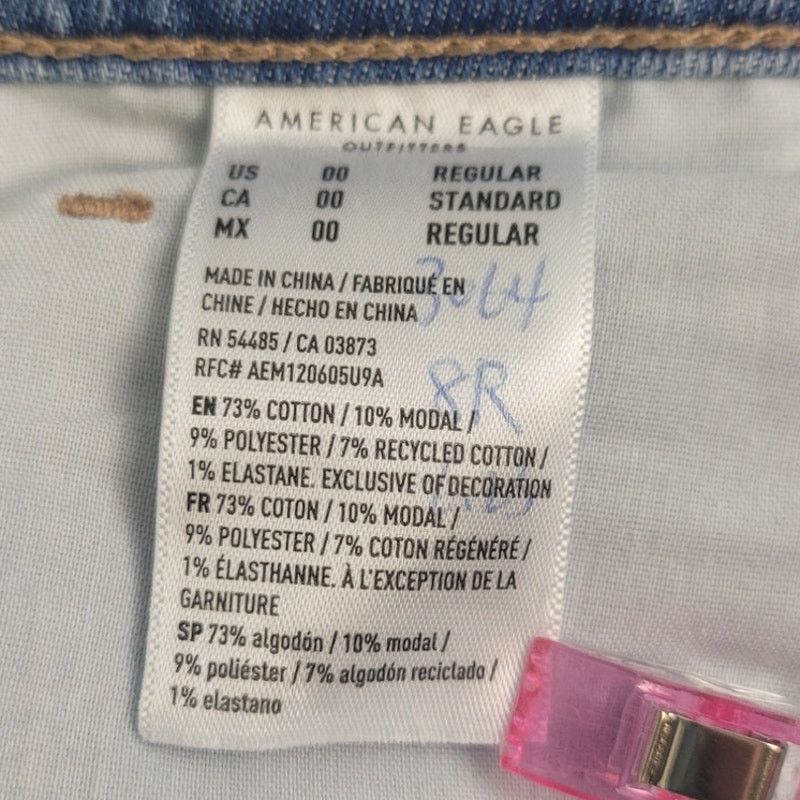 American Eagle Outfitters New American Eagle Size 00 Regular Mom Jean Denim Blue Jeans Size 24" / US 00 / IT 34 - 6 Thumbnail