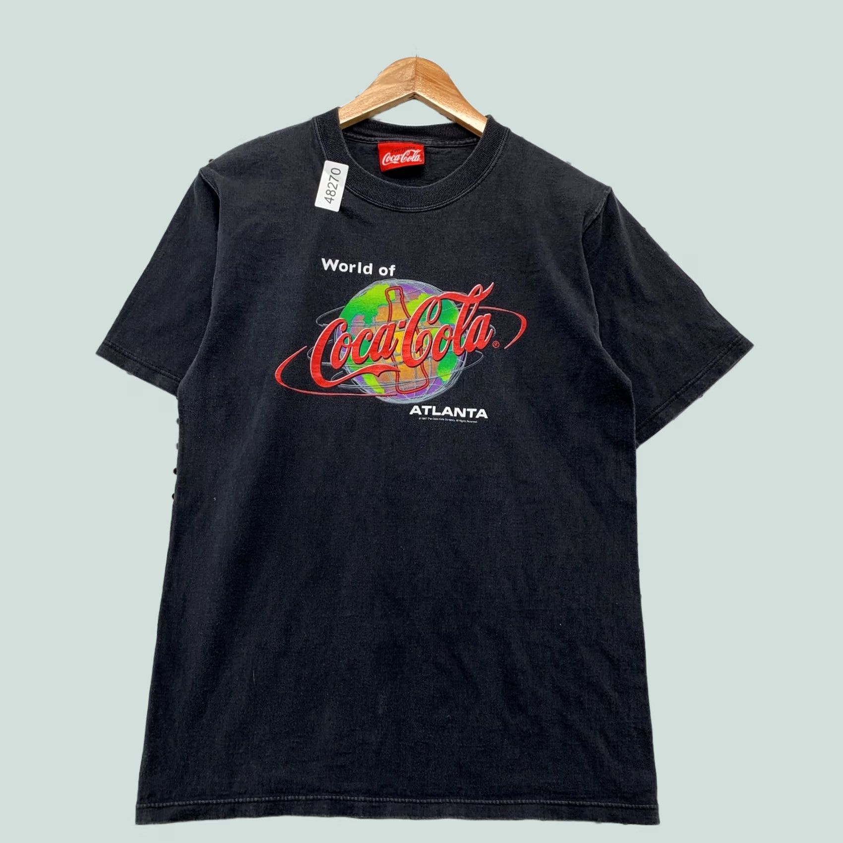 Vintage Vintage Coca-Cola T Shirt Mens M 90s World Of Atlanta 1997 Black Cotton Crew Neck Short Sleeve Size US M / EU 48-50 / 2 - 1 Thumbnail