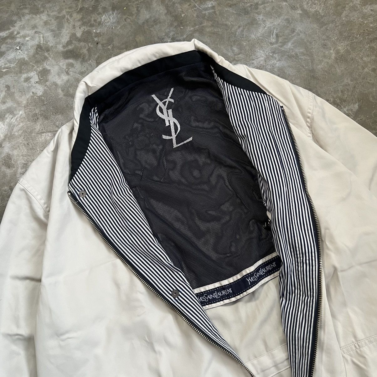 Yves Saint Laurent 1990s Yves Saint Laurent Zip Up Jacket Size US L / EU 52-54 / 3 - 9 Thumbnail