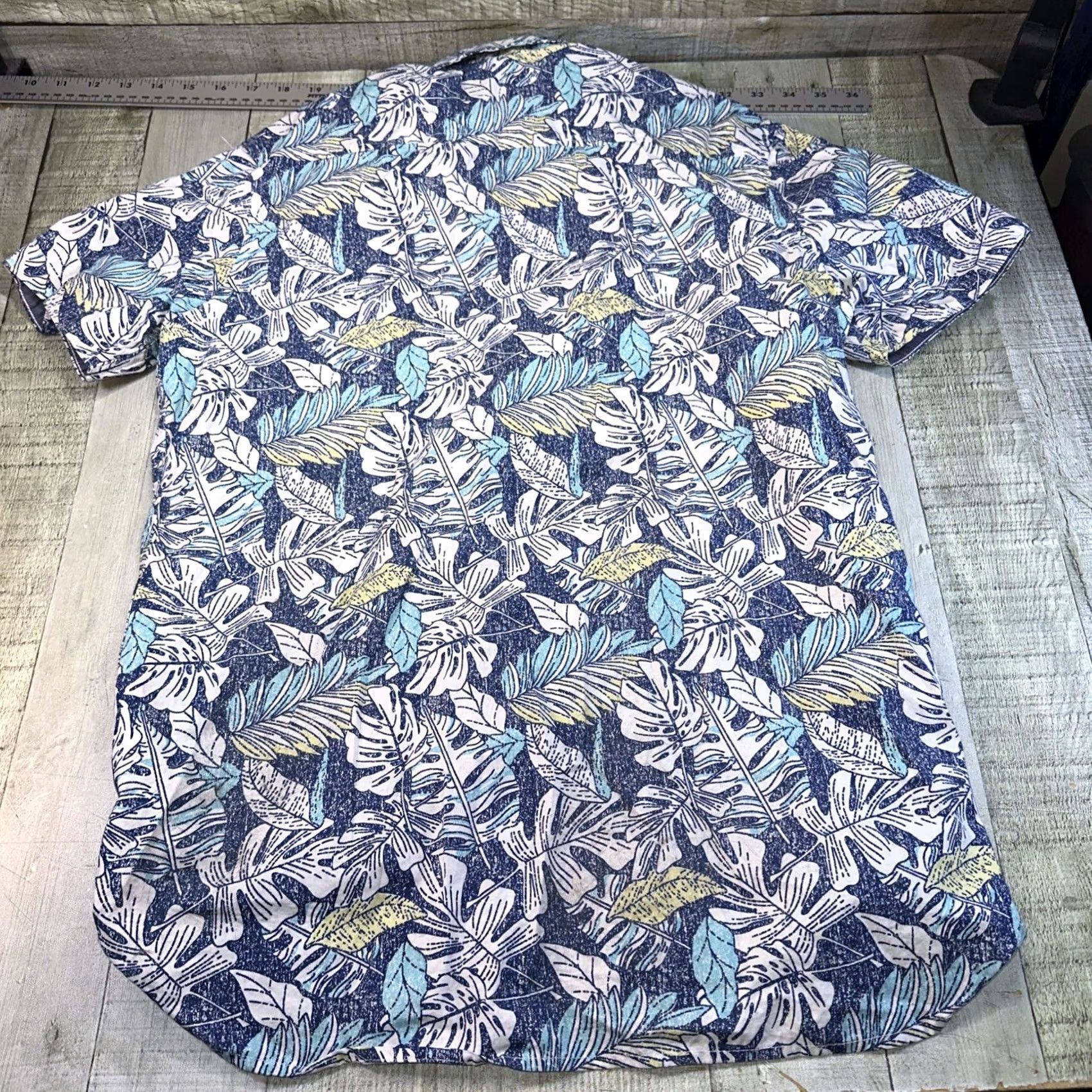 Vintage Stitches & Rivets Button-Up Shirt Floral White and Blue Short Sleeve Mens S Size US 29 - 5 Thumbnail