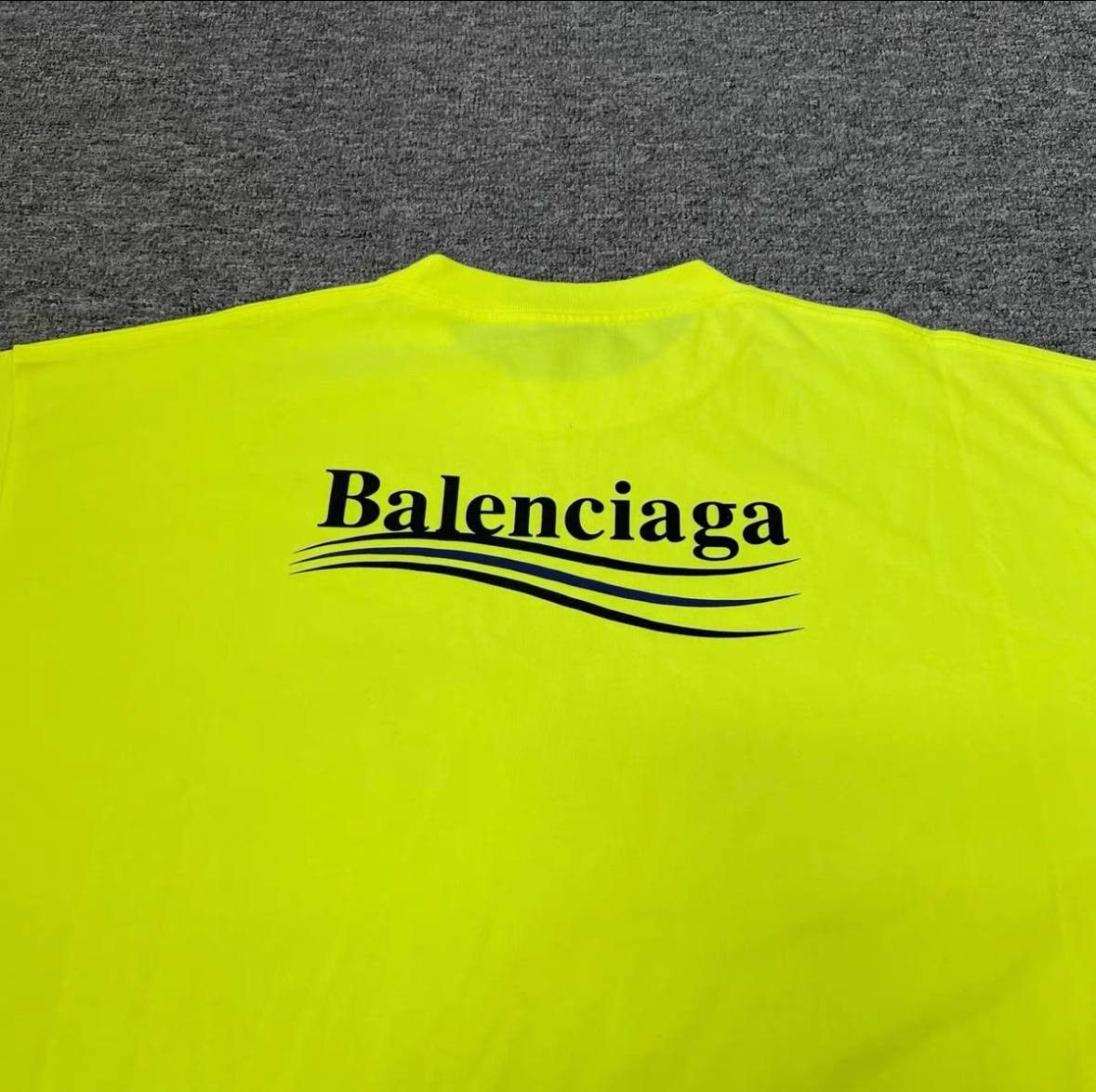 Balenciaga Balenciaga Neon Yellow Logo T-Shirt Size US M / EU 48-50 / 2 - 6 Thumbnail