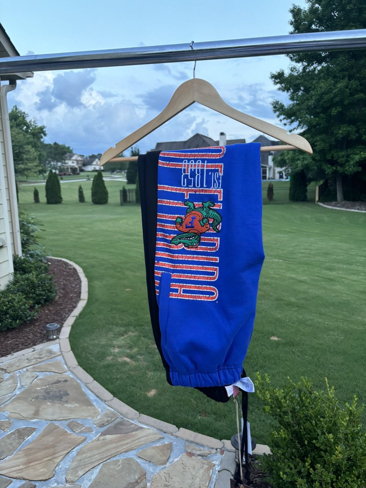 Mitchell & Ness DS W/ TAGS - Mitchell & Ness Florida Gators Sweatpants Size US 28 / EU 44 - 1 Thumbnail