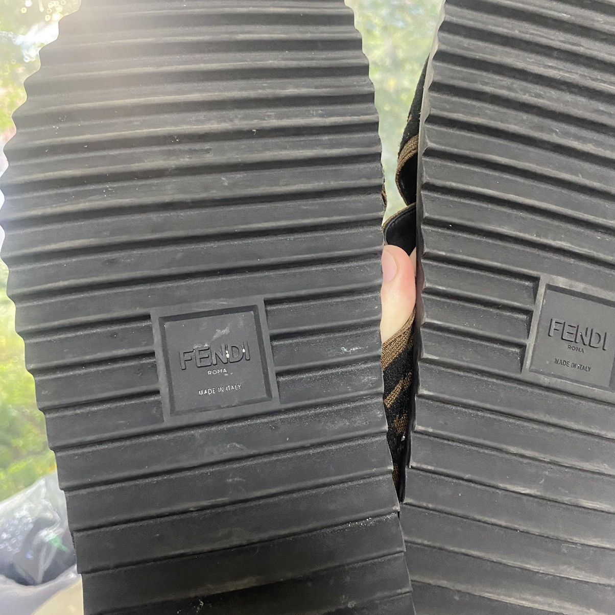 Fendi Fendi FF Sliders Size US 10 / EU 43 - 7 Thumbnail
