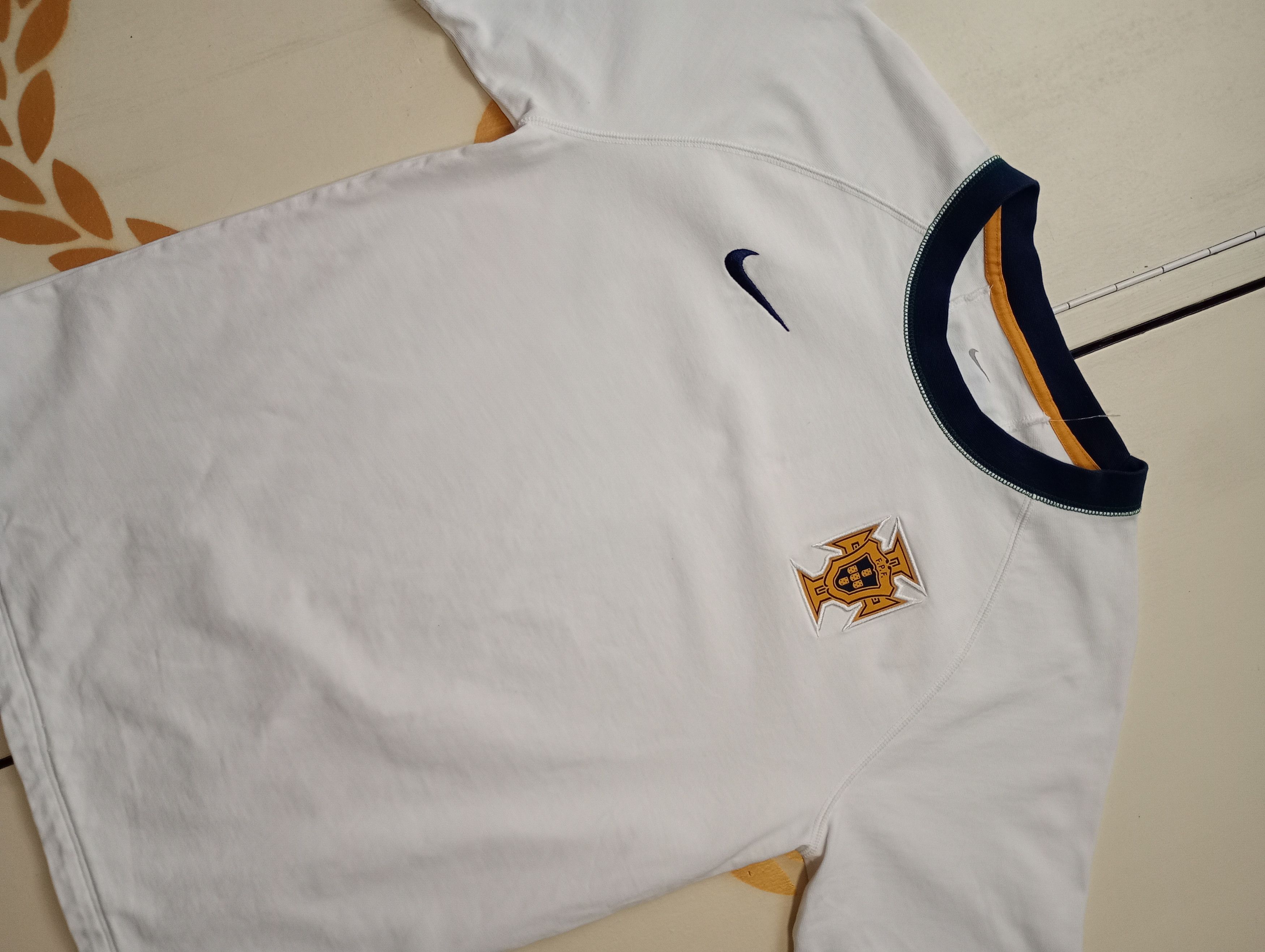 Nike Nike Portugal 2022-23 Men's Short Sleeve Travel Tee Size US S / EU 44-46 / 1 - 6 Thumbnail