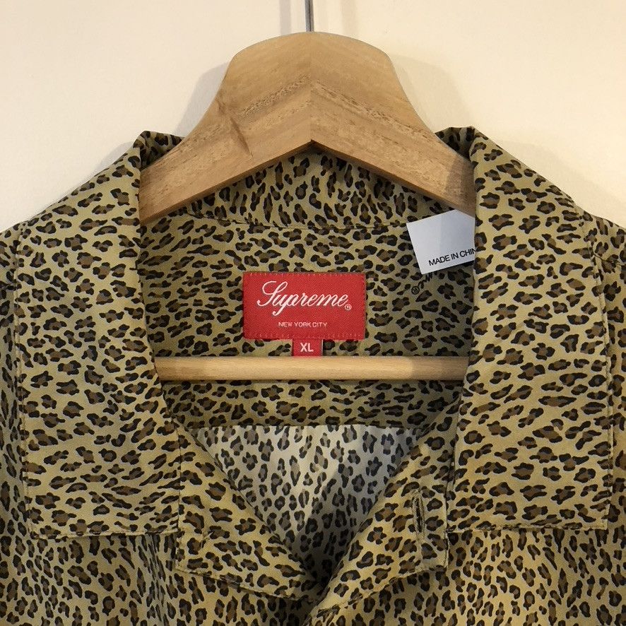 Supreme S/S 2022 Silk Leopard Shirt 'Tan' Size US XL / EU 56 / 4 - 2 Thumbnail