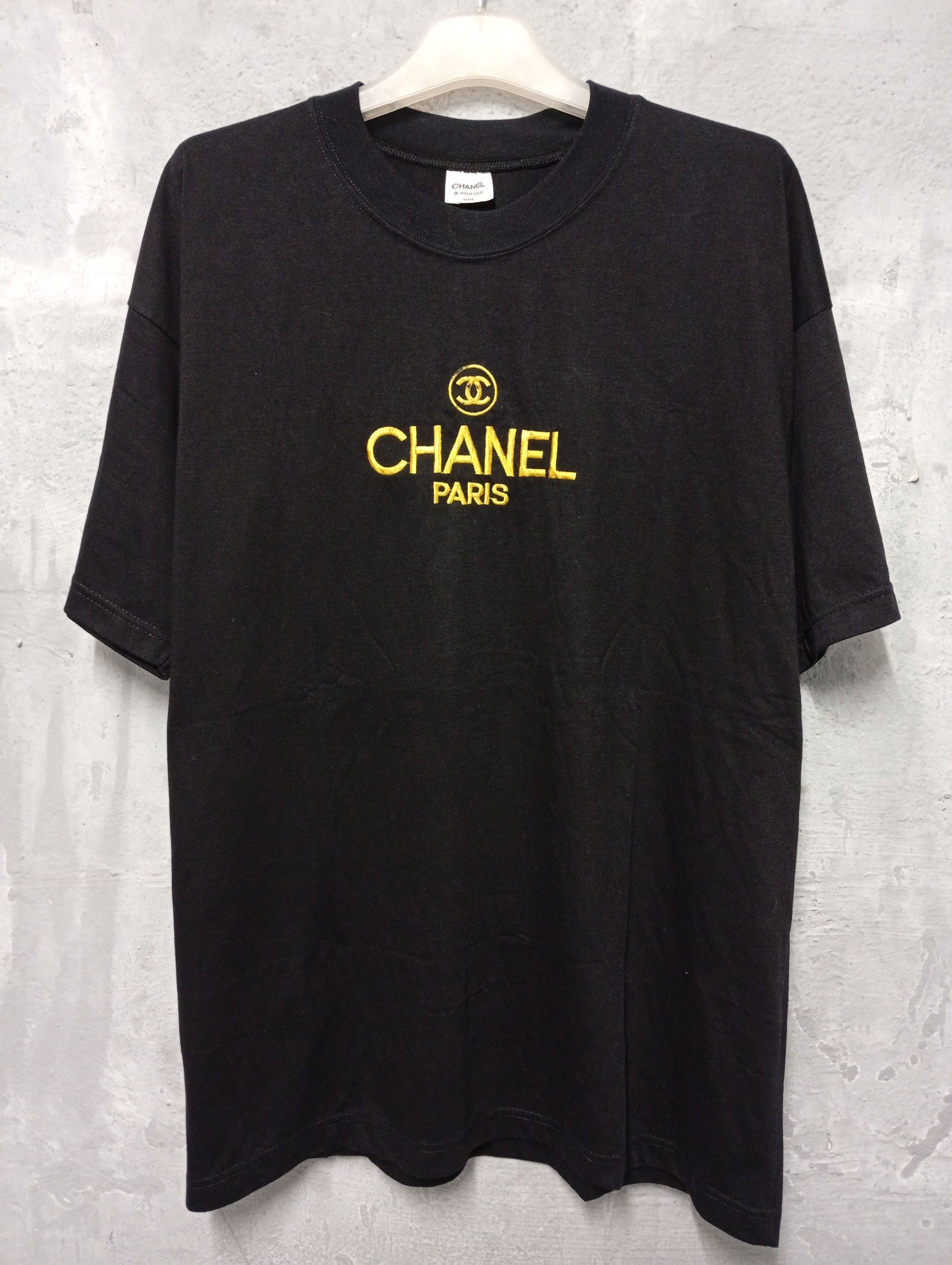❌LAST DROP VINTAGE CHANEL PARIS GOLD EMBROIDERY LOGO TSHIRT