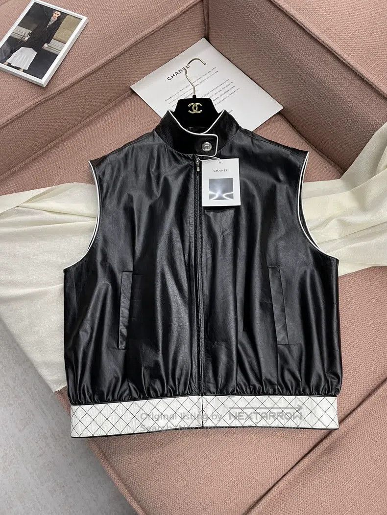 Chanel Chanel 23C black and white colour-blocked calfskin vest ja Size S / US 4 / IT 40 - 1 Thumbnail