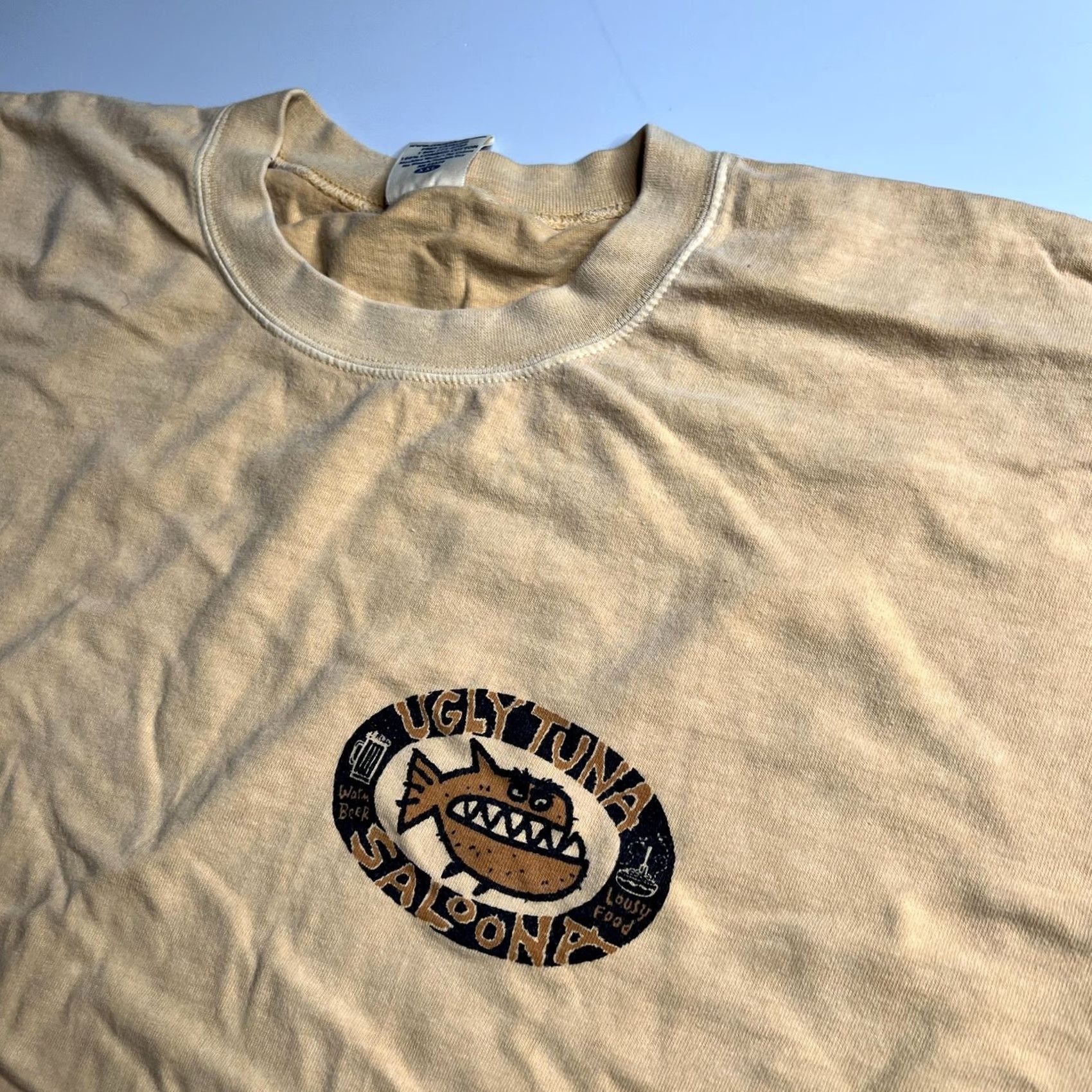 Vintage VINTAGE Crazy Shirts Mens 2XL Beige Ugly Tuna Saloona Carmel Beer Fish Graphic Tee Shirt Size US XXL / EU 58 / 5 - 2 Thumbnail