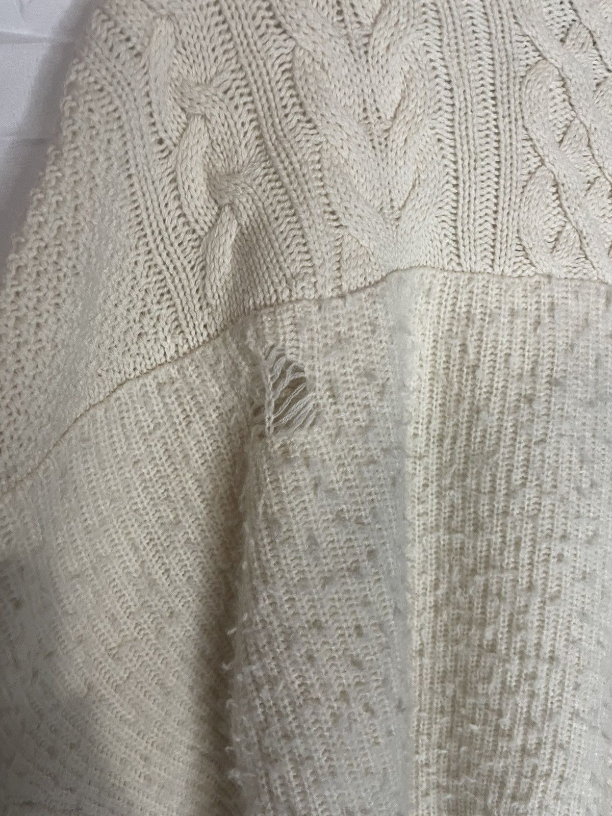 Amiri AMIRI Distressed Cable Knit Turtleneck Sweater Cream Size US M / EU 48-50 / 2 - 4 Thumbnail