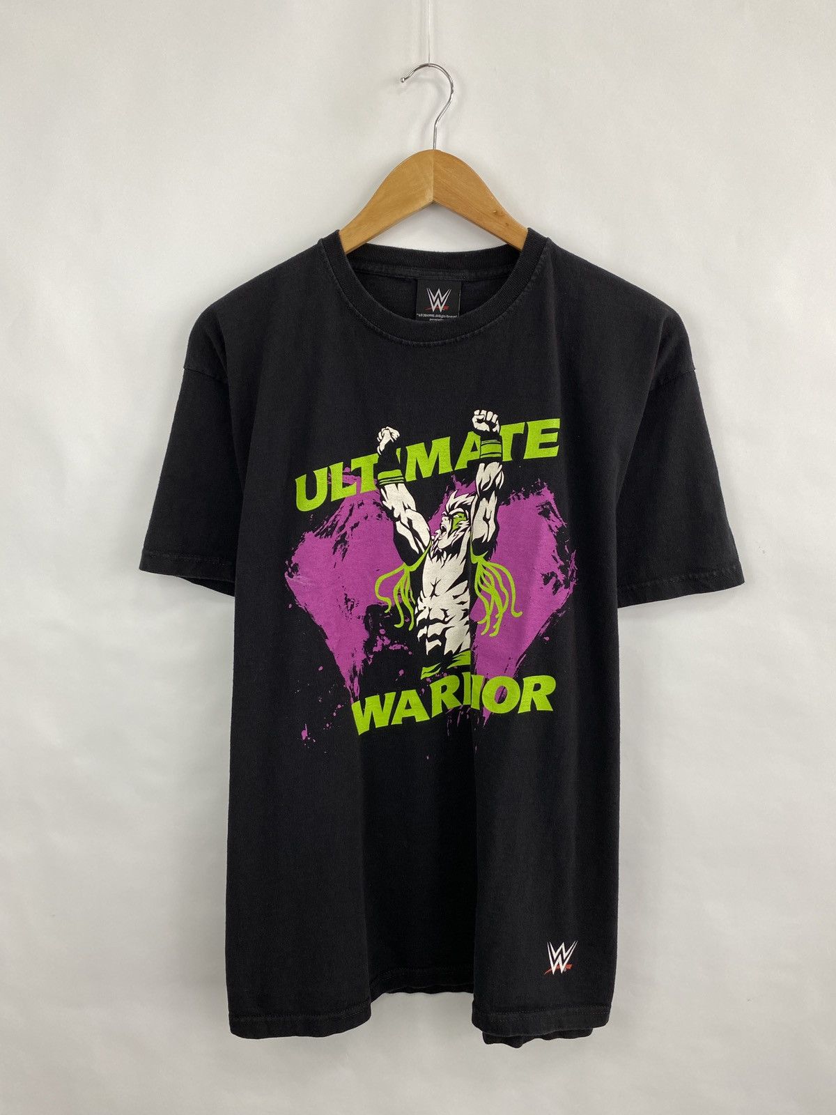 Vintage × WCW/nWo × WWE 🔥 Vintage Y2K WWE Ultimate Warrior USA Rare T-Shirt 2014 art Size US XL / EU 56 / 4 - 3 Thumbnail