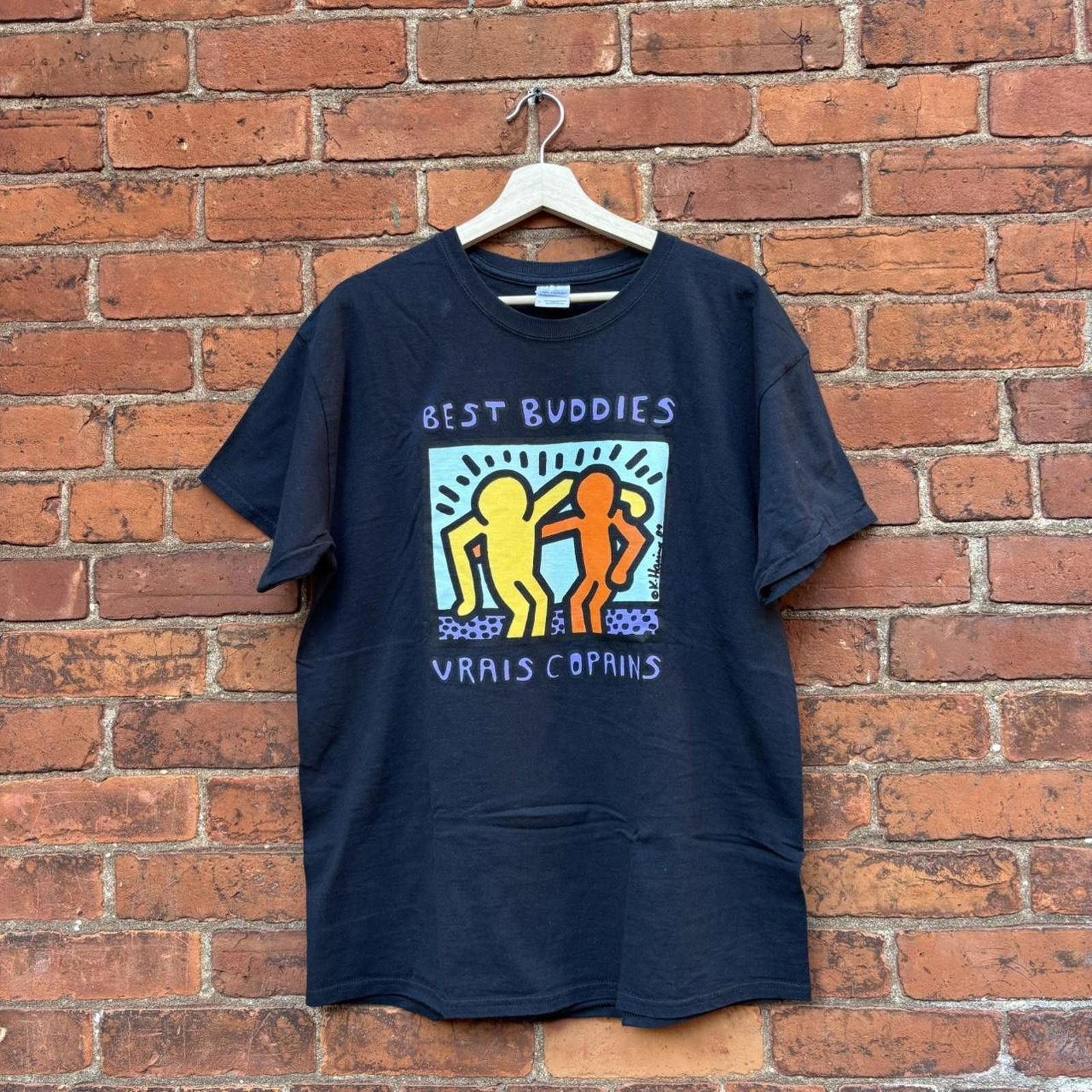 Gildan vintage Keith haring best buddies t shirt 00s L Size US L / EU 52-54 / 3 - 1 Thumbnail