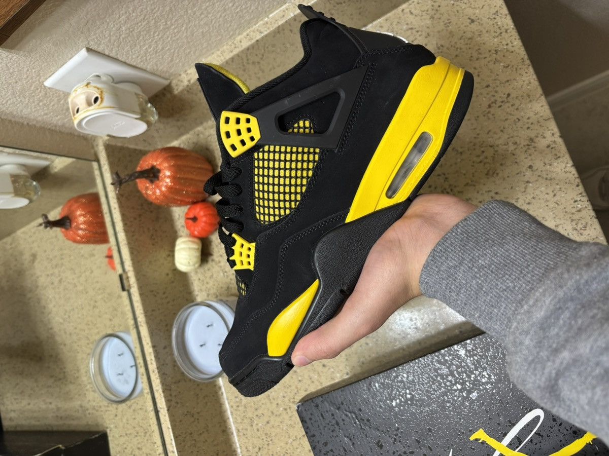 Jordan Brand Jordan 4 yellow thunder Size US 11 / EU 44 - 4 Thumbnail