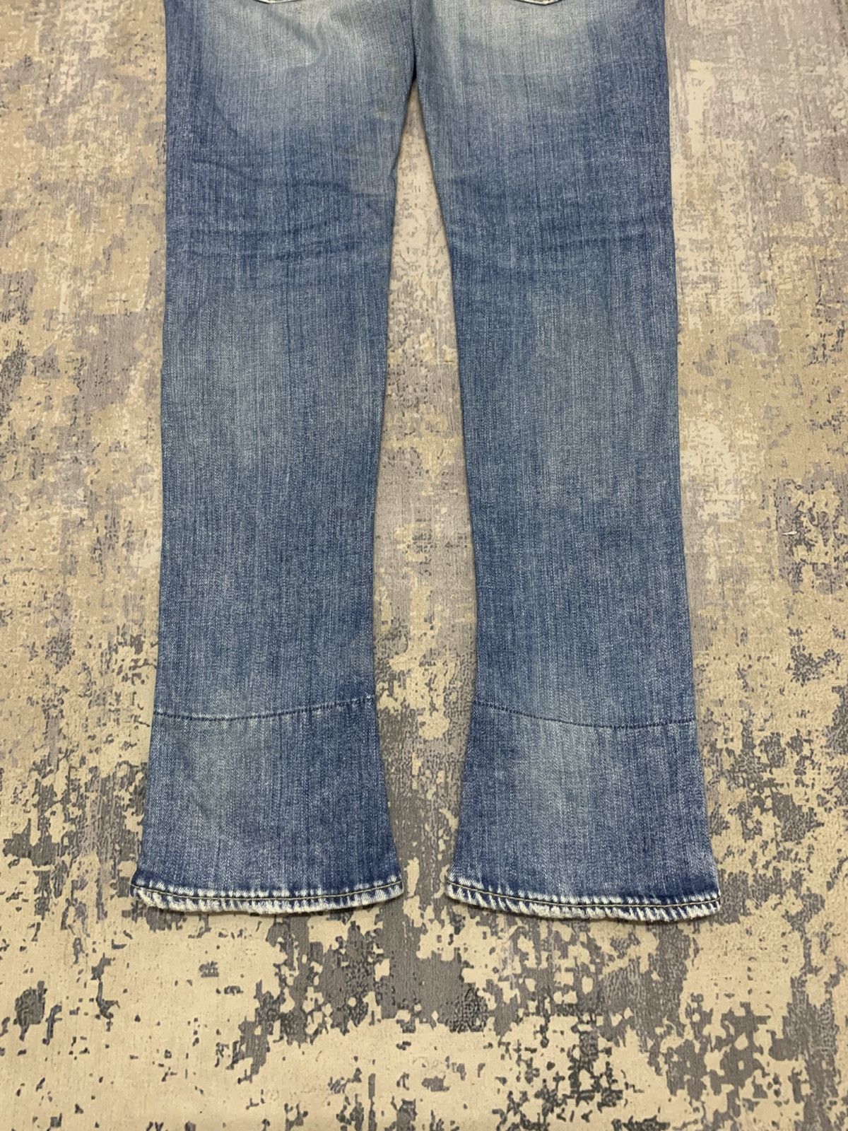 Japanese Brand One Piece x Rodeo Crowns Japanese Distressed Flared Jeans Size 32" / US 10 / IT 46 - 10 Thumbnail