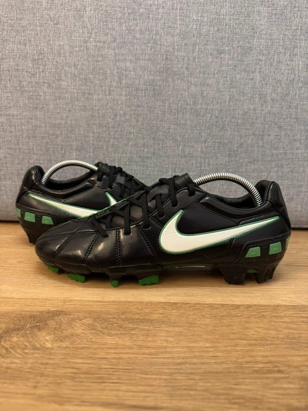 Nike Nike Total 90 Laser III FG Strike Soccer Boots 2010 43 new Size US 9.5 / EU 42-43 - 2 Thumbnail