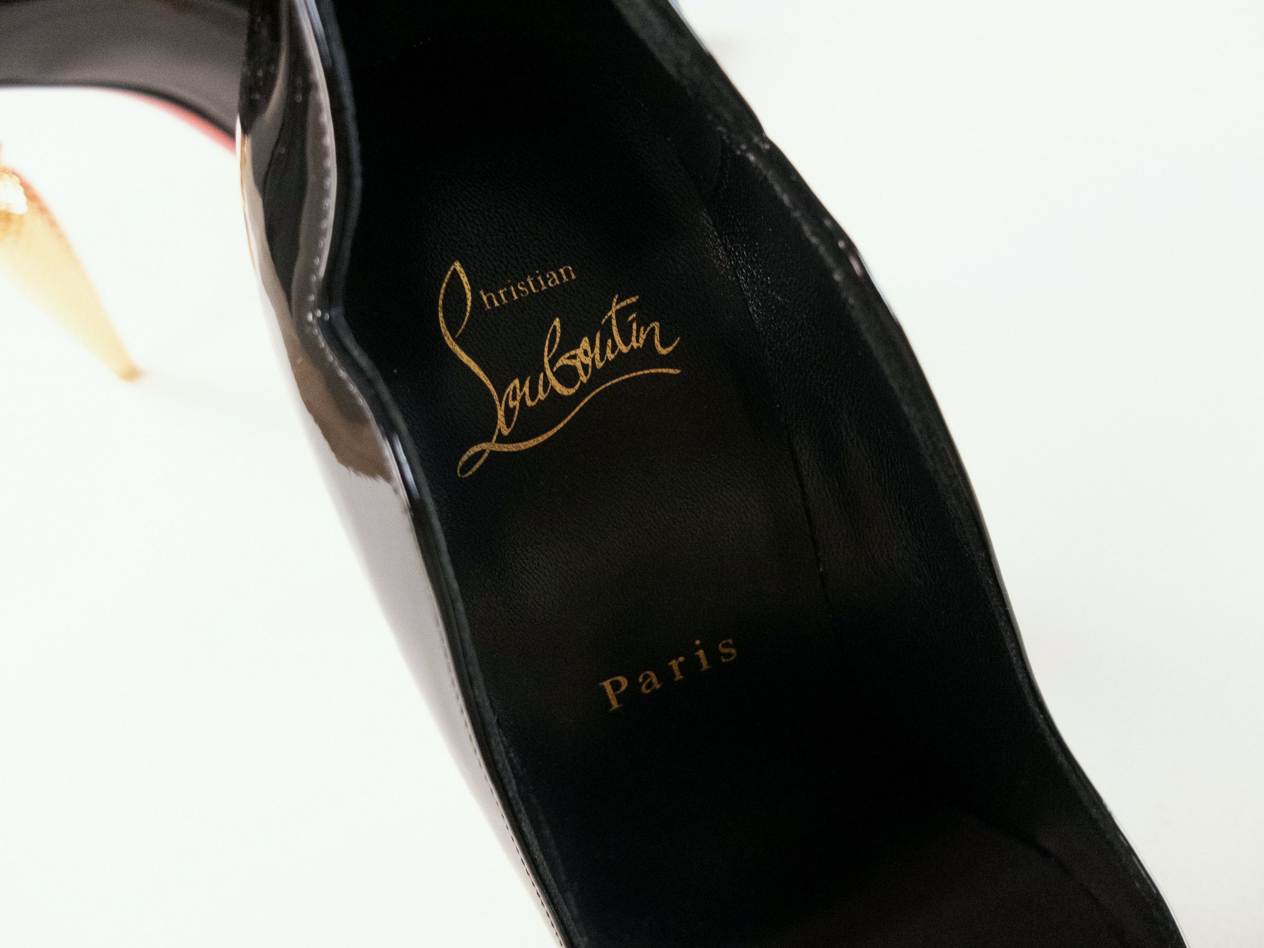 Christian Louboutin CHRISTIAN LOUBOUTIN Lipchick black patent leather pumps Size US 6 / IT 36 - 12 Thumbnail