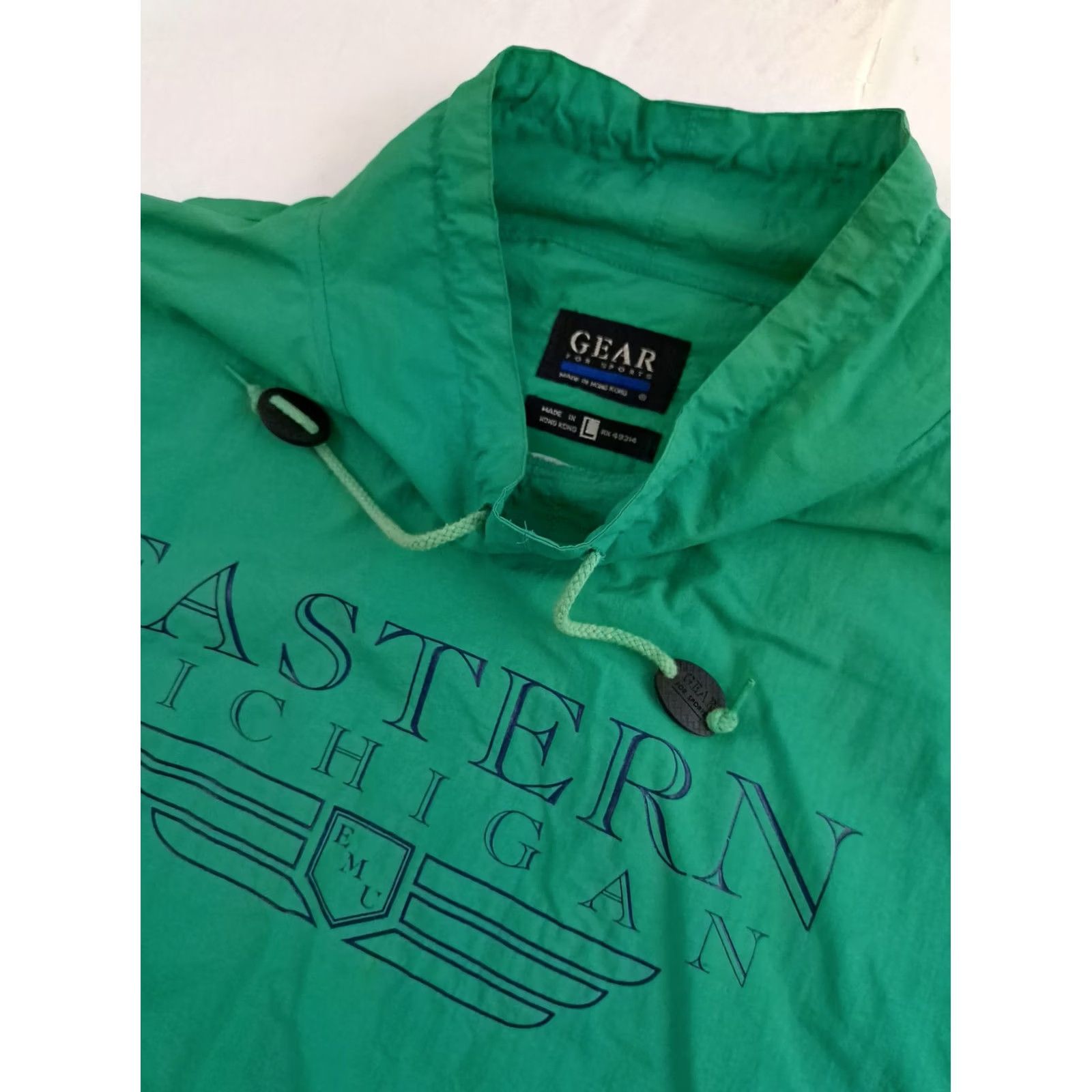 Vintage VINTAGE GEAR FOR SPORTS Eastern Michigan University Pullover Windbreaker Jacket Golf Unisex Adults L Nylon Teal University 90s? - Mens Womens Size US L / EU 52-54 / 3 - 2 Thumbnail