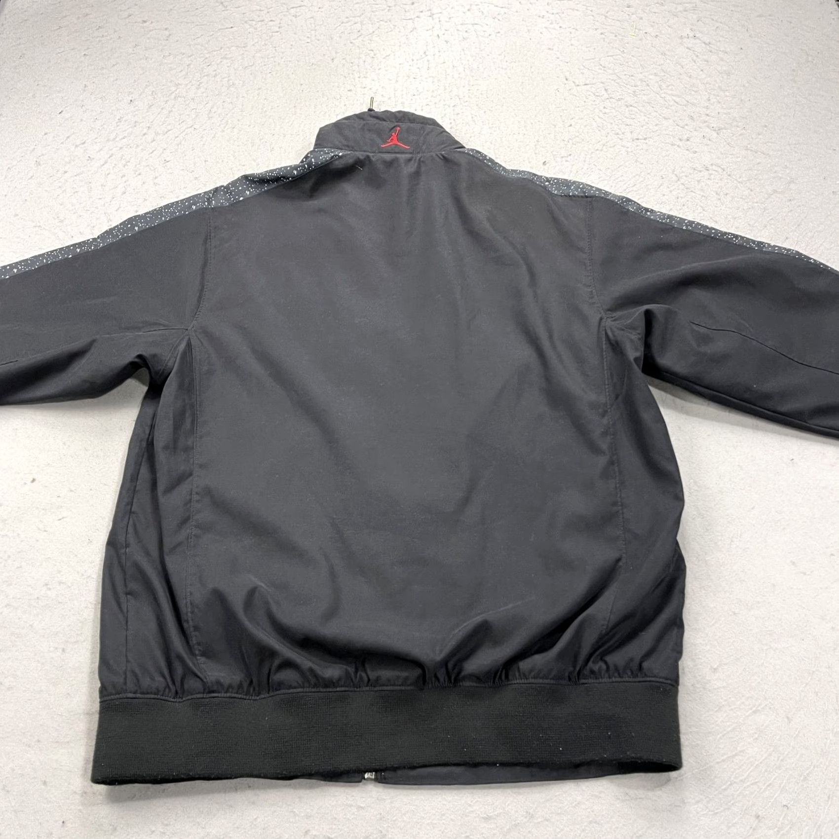 Jordan Brand VINTAGE Jordan Jacket Mens M Black Cement Windbreaker Full Zip Basketball Size US M / EU 48-50 / 2 - 6 Thumbnail