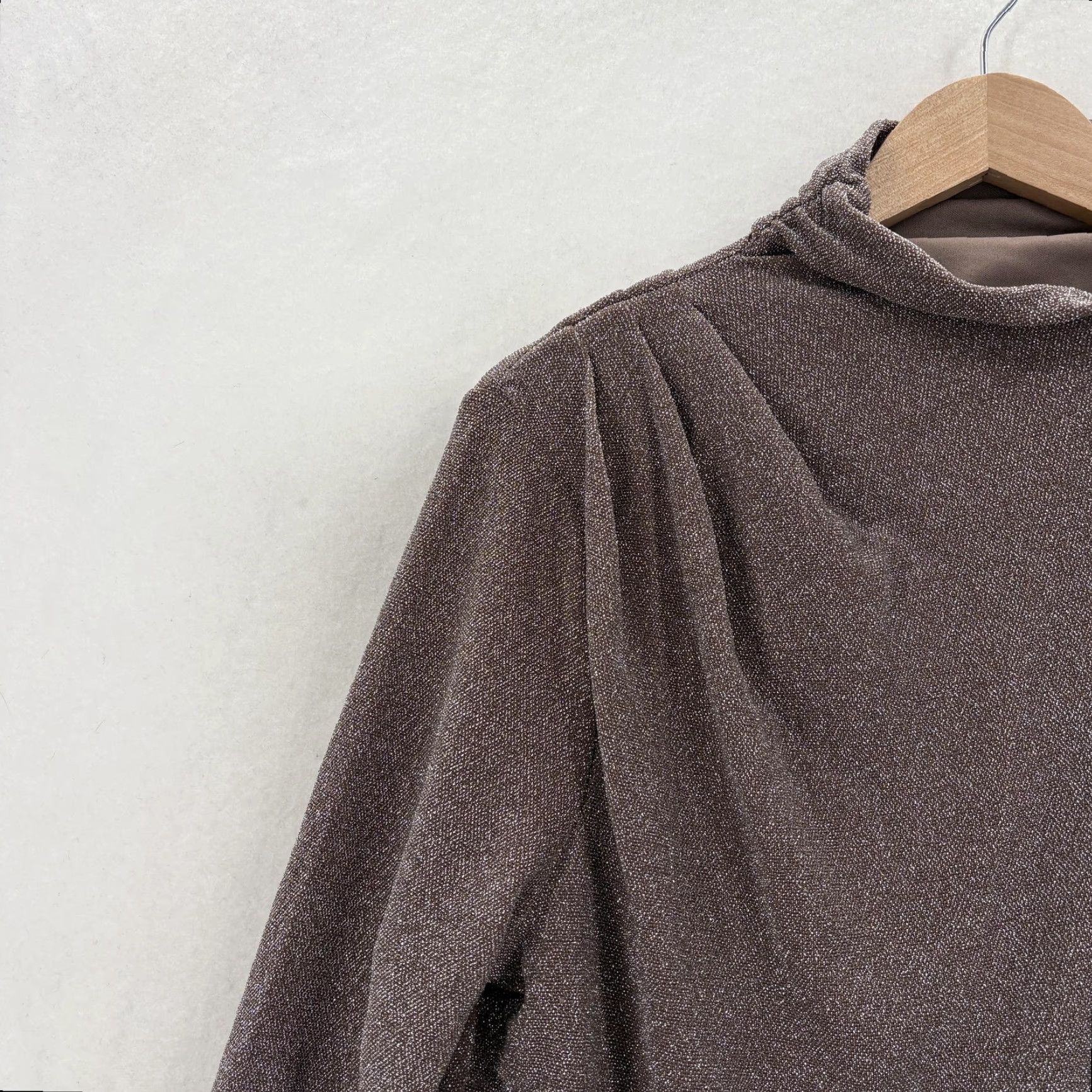 White House Black Market White House Black Market Blouse Womens XL Brown Mock Neck Long Sleeve NWT Glitter Solid Adult Womens Size XL / US 12-14 / IT 48-50 - 2 Thumbnail