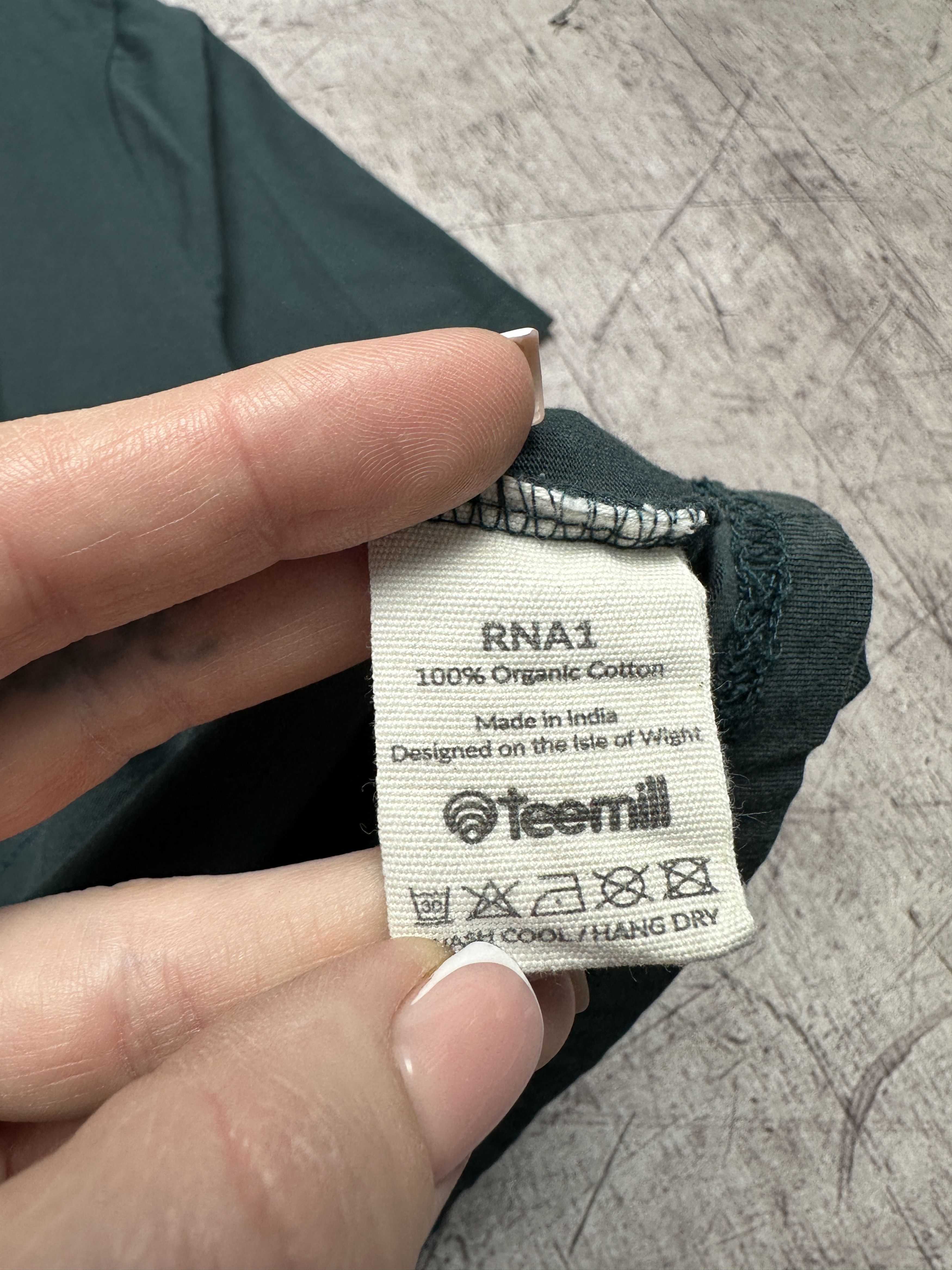 Japanese Brand RNA1 Greenpeace Mens Crew Neck T-Shirt Size US L / EU 52-54 / 3 - 5 Thumbnail